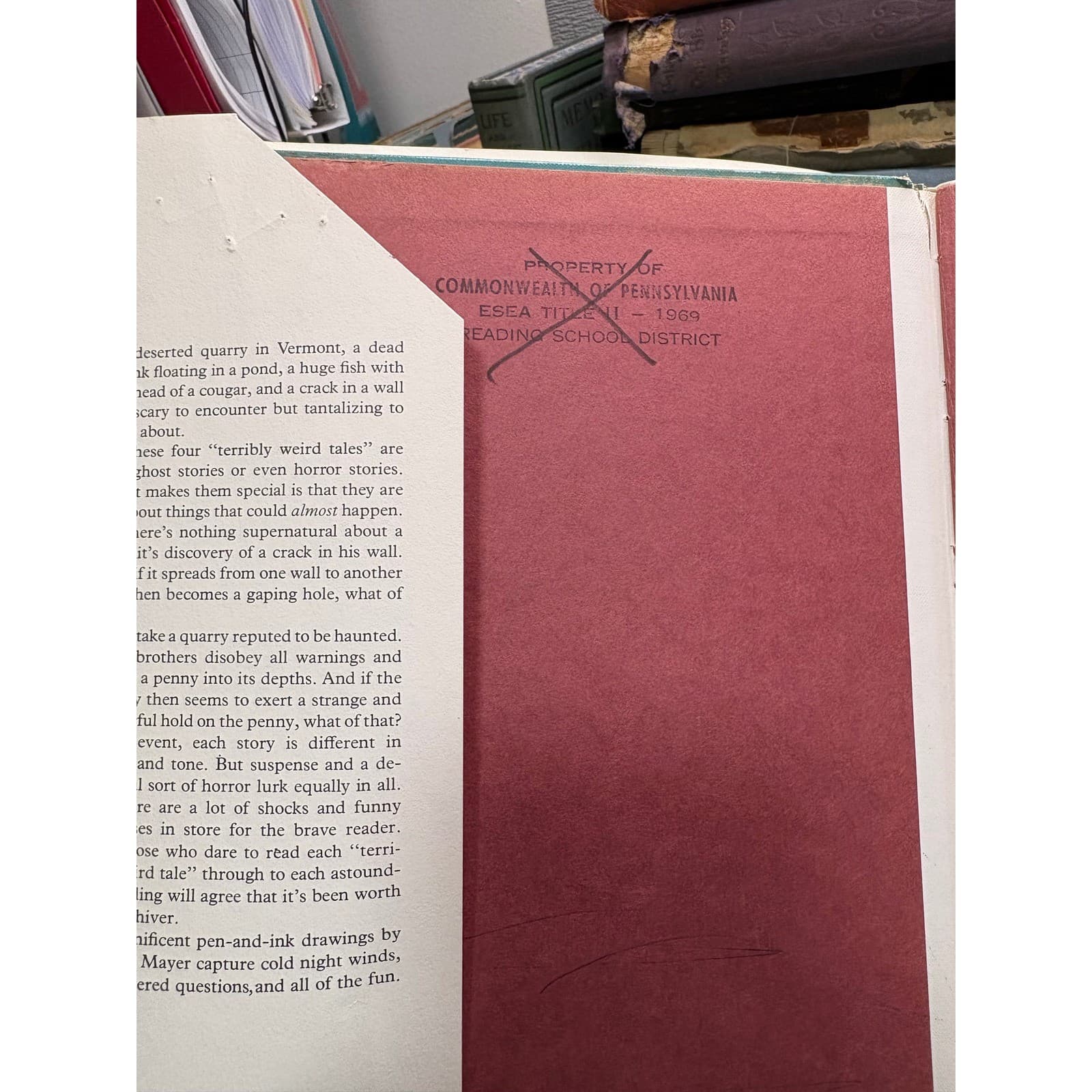 1968 The Crack in the Wall George Mendoza Mercer Mayer First Printing Hardcover - Thumbnail 4