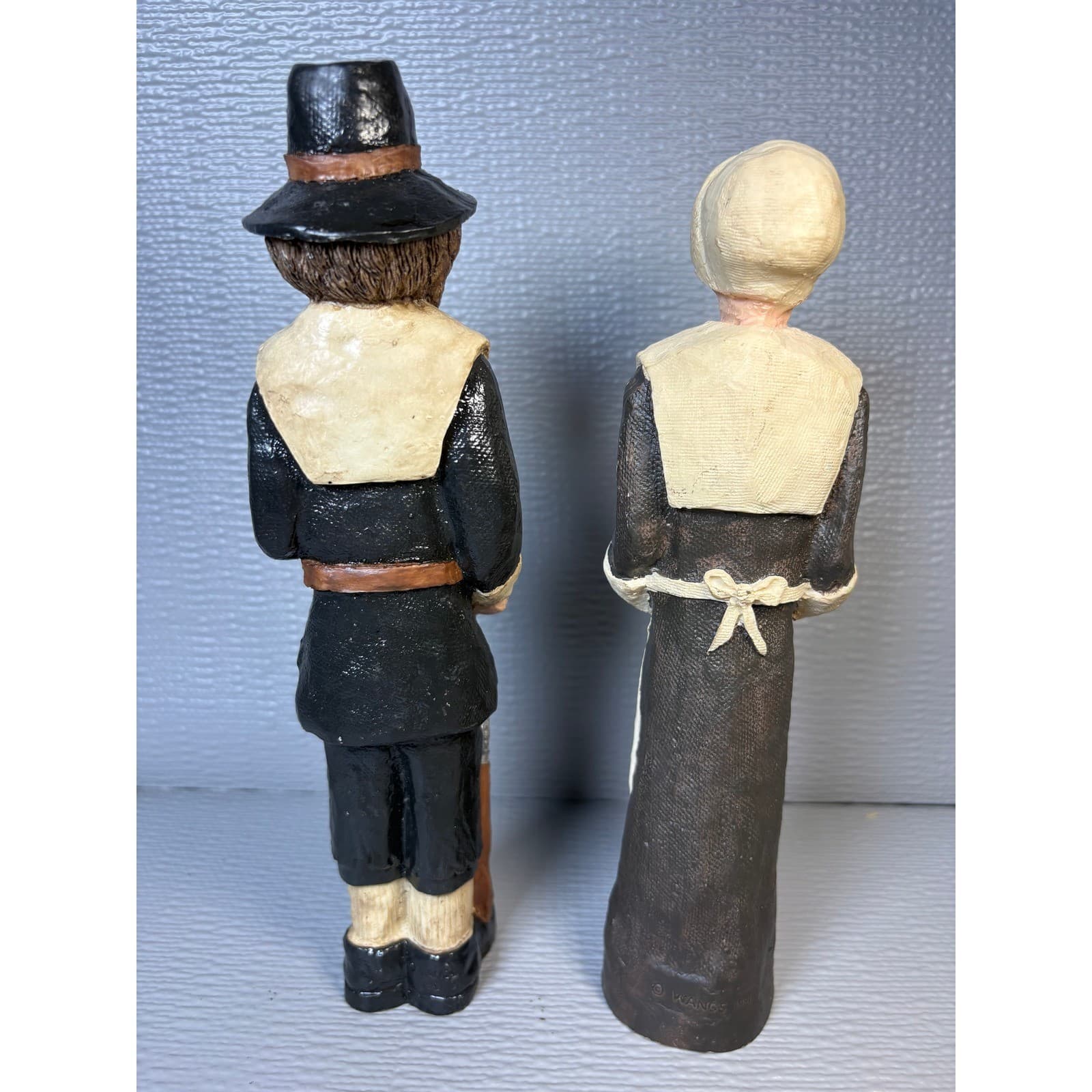 Vintage 1991 Wangs International Pilgrim Couple Thanksgiving Figurines 9.5" - Thumbnail 2