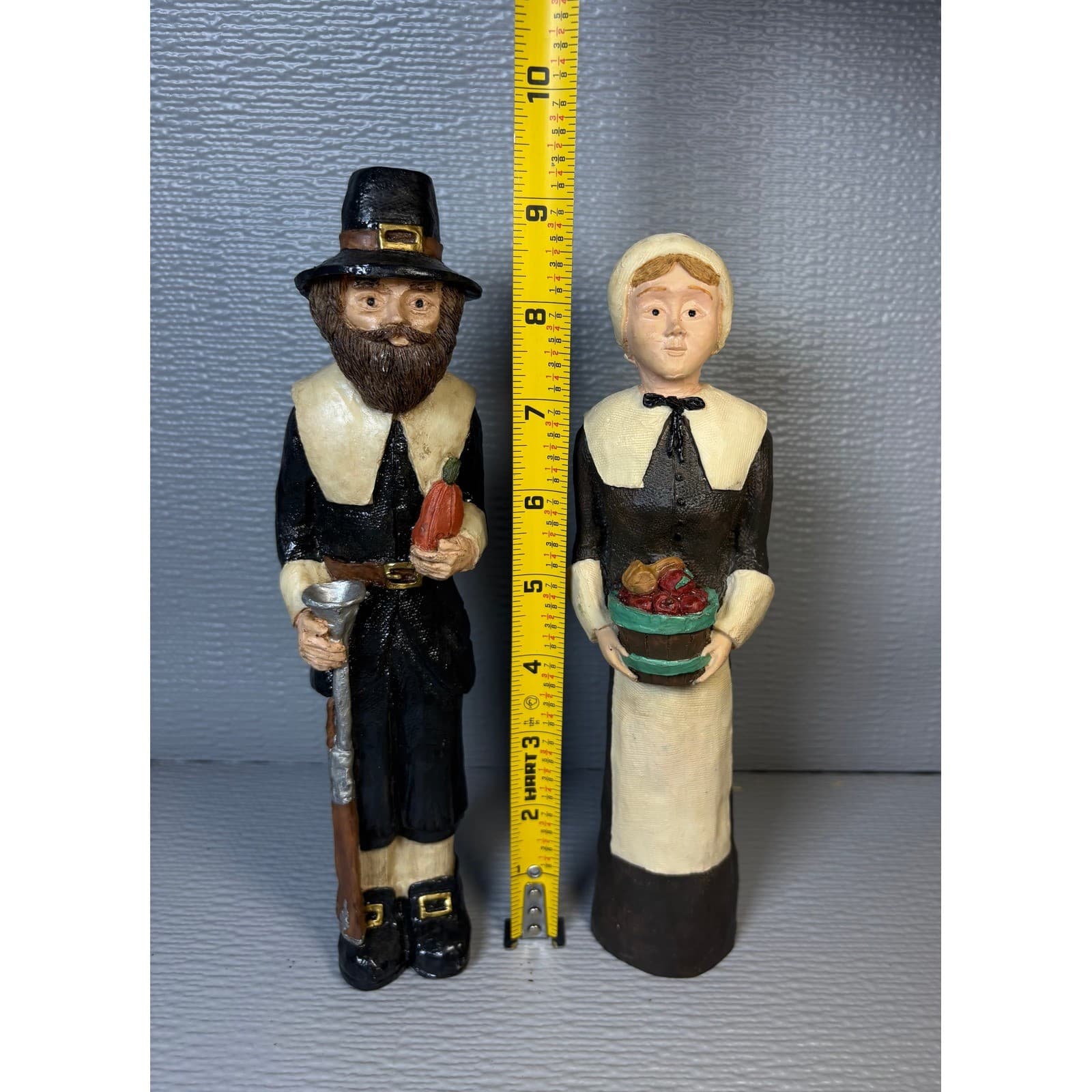 Vintage 1991 Wangs International Pilgrim Couple Thanksgiving Figurines 9.5" - Thumbnail 3