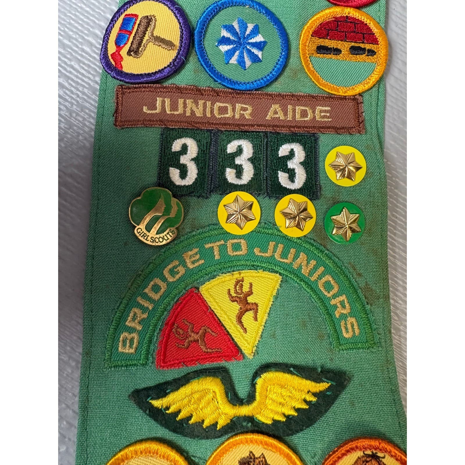 Vintage Girl Scouts Junior Sash Green with 1980s Patches Pins Troop 333 GSA - Thumbnail 7