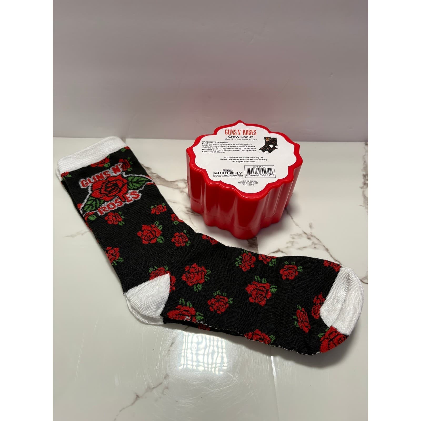 Guns N Roses Crew Socks with Rose Shaped Gift Case Black Red CultureFly One Size - Thumbnail 6
