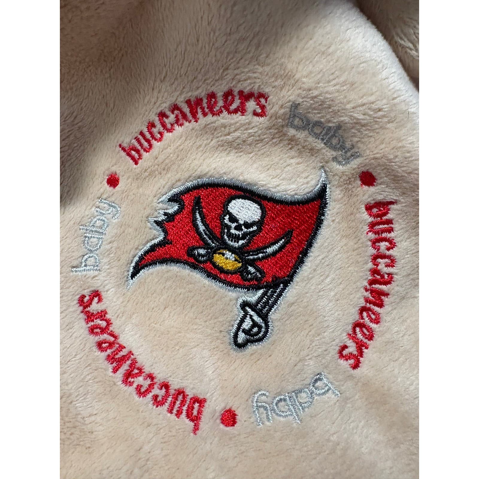Baby Fanatic Tampa Bay Buccaneers NFL Security Bear Plush Blanket Tan White NEW - Thumbnail 2