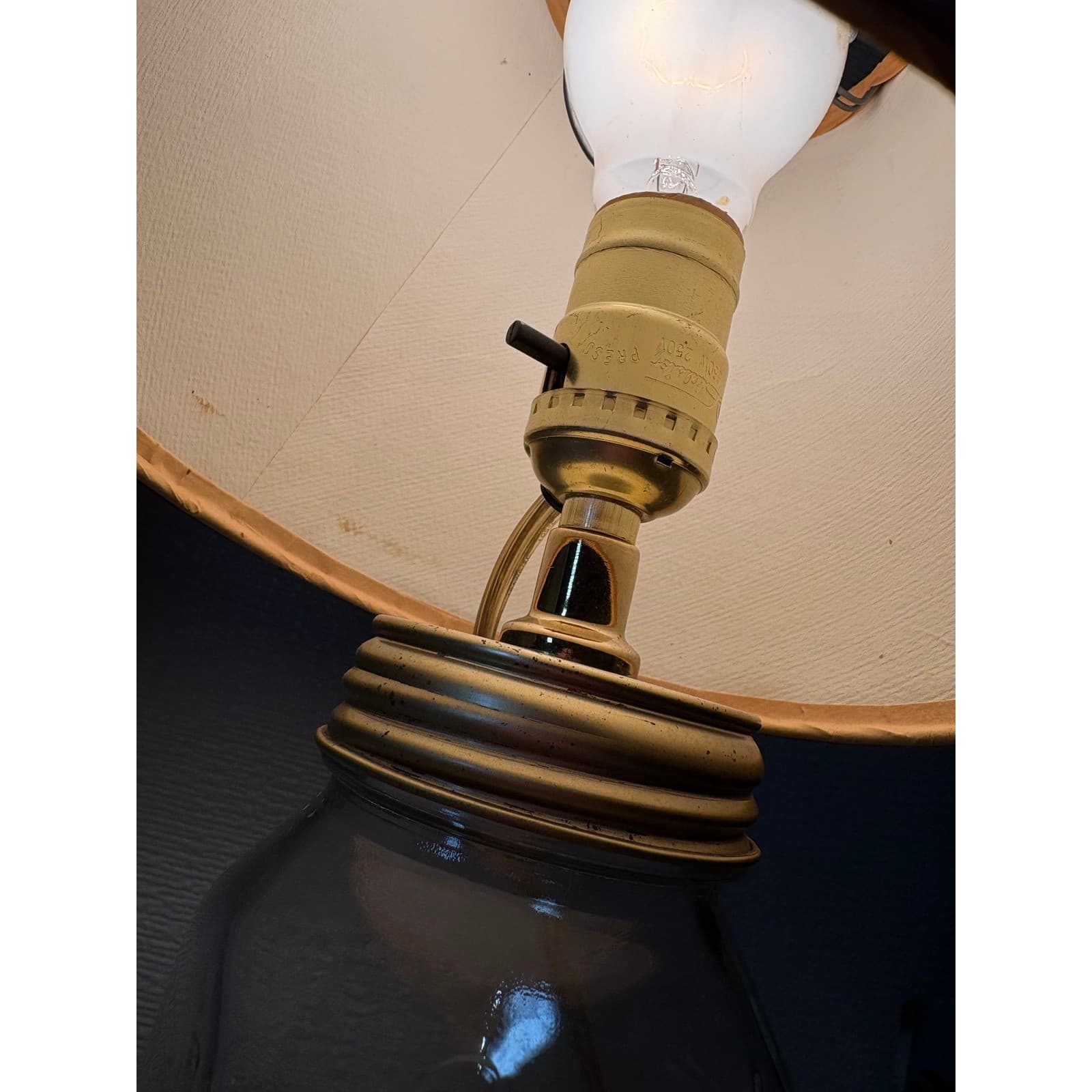 Rustic Mom's Mason Jar Table Lamp with Winter Mitten Shade Primitive Farmhouse - Thumbnail 3