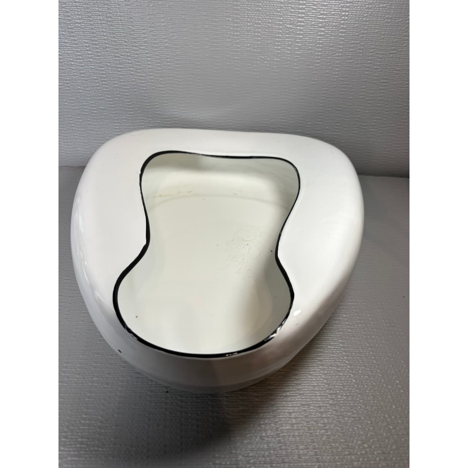 Vintage White Enamel Bedpan with Black Trim Medical Collectible 14 Inch - Thumbnail 3