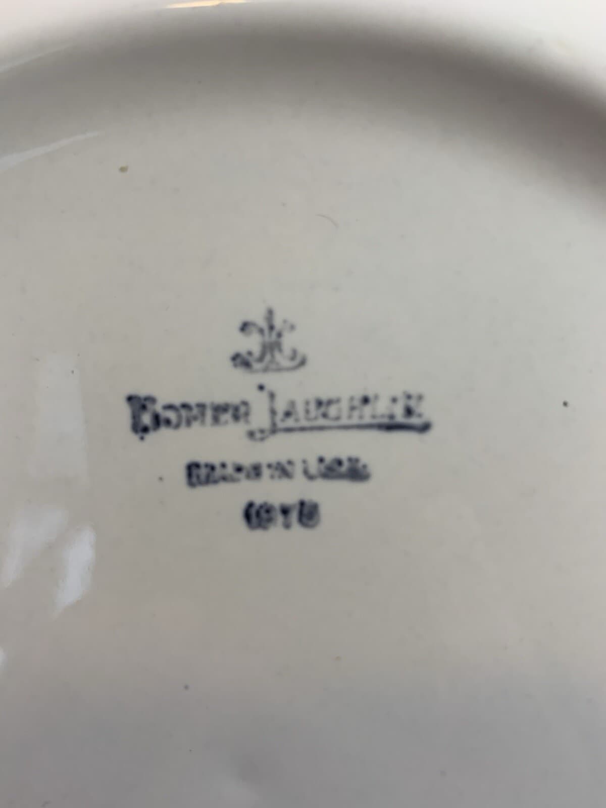 Vintage 1970s Maine Lobster Souvenir Collector Plate 10” White Red w/ Gold Trim - Thumbnail 3