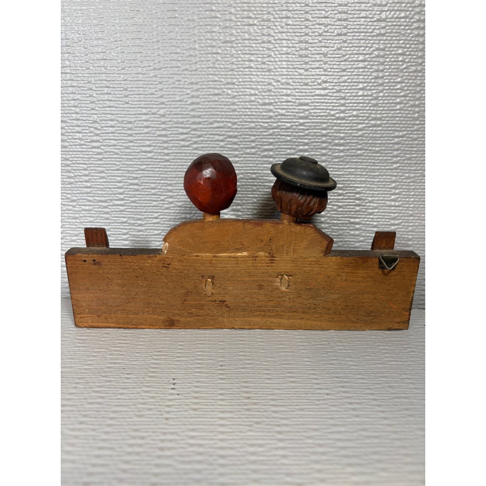 Vintage Hand Carved Wood Wall Key Rack Folk Art Elderly Couple 4 Hooks 8 Inch - Thumbnail 2