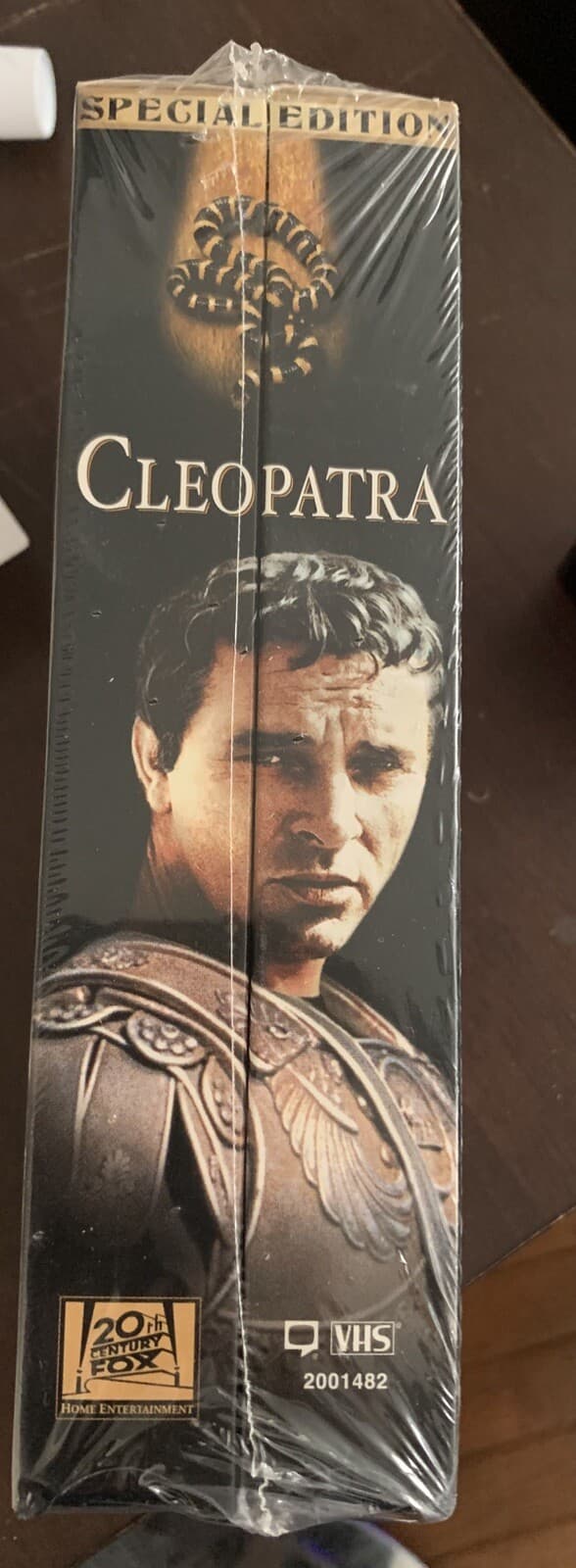 VHS-Cleopatra- Special Edition- 2 Tapes- 2001 Double Cassette Elizabeth Taylor - Thumbnail 2