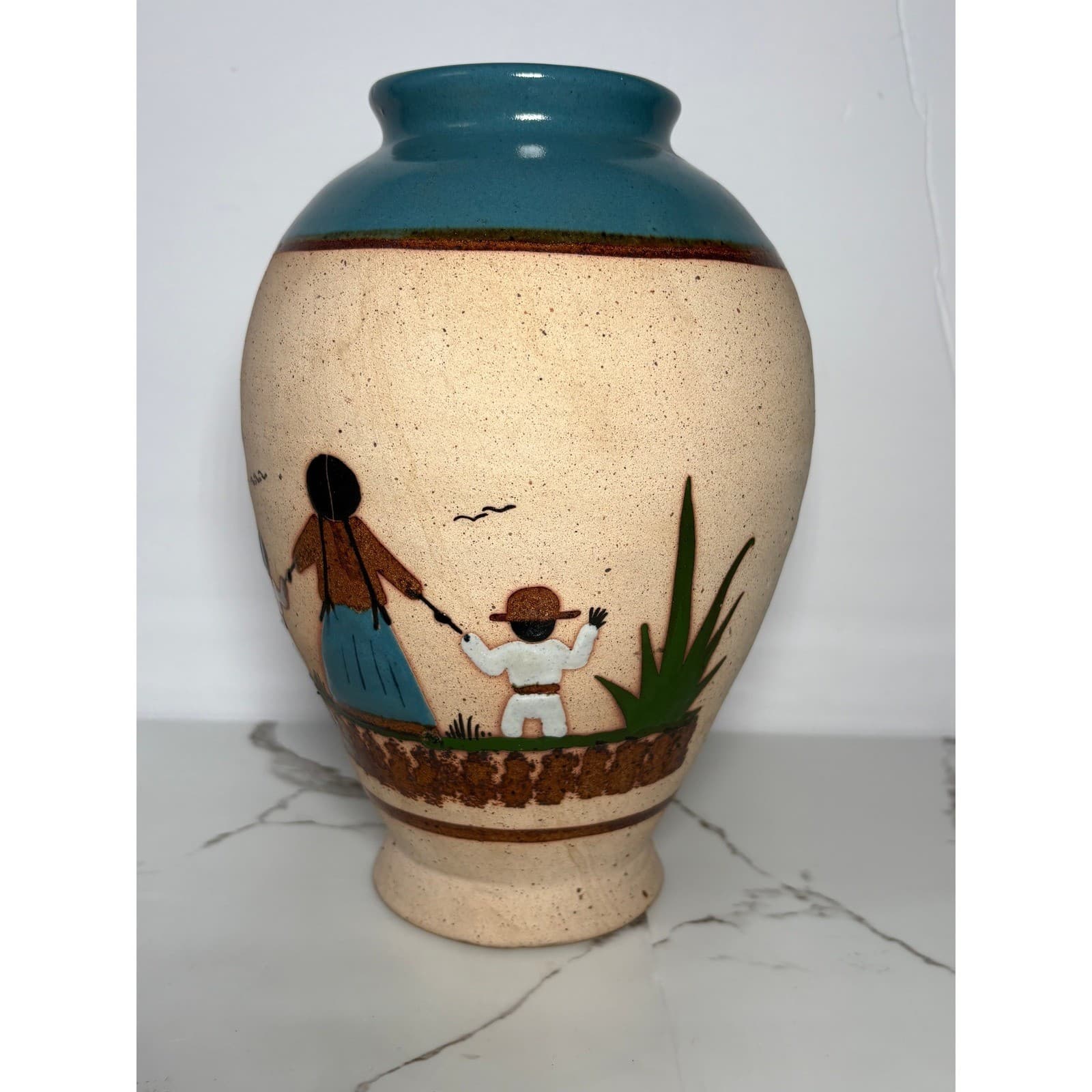Vintage Mexican Folk Art Pottery Vase Hand Painted Family Desert Scene Teal Rim - Thumbnail 15