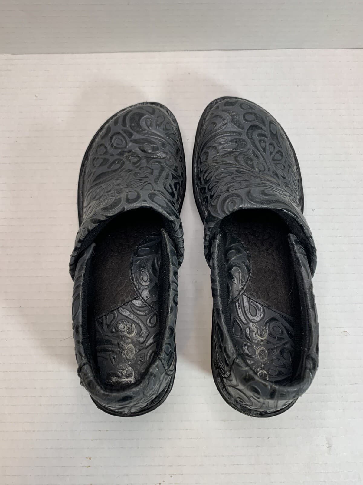 BOC Born Concept Shoes Womens 6 M Peggy Embossed Clogs Slip On - Thumbnail 6