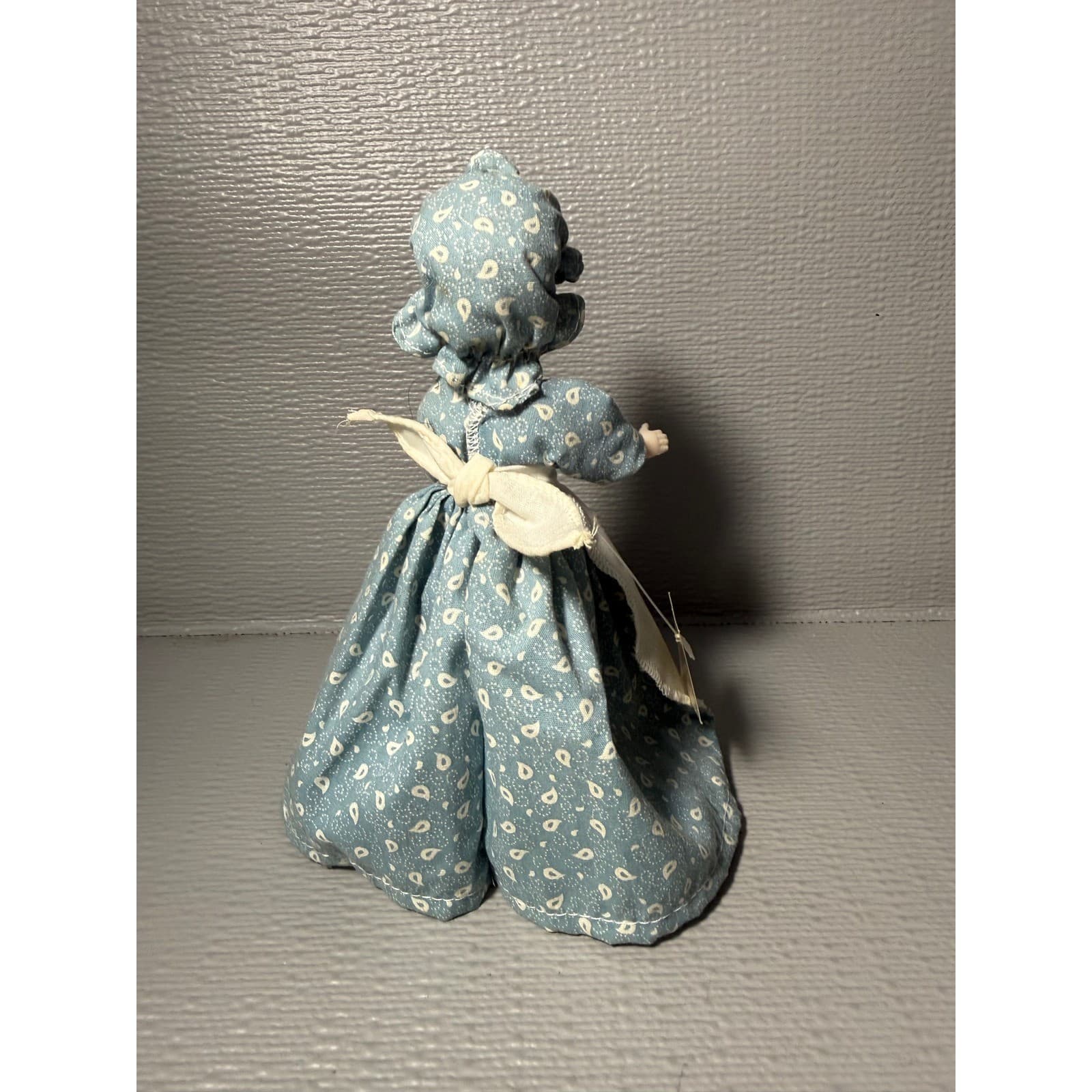 Vintage Handmade Gambina Doll Williamsburg VA Colonial Blue Paisley Dress - Thumbnail 3