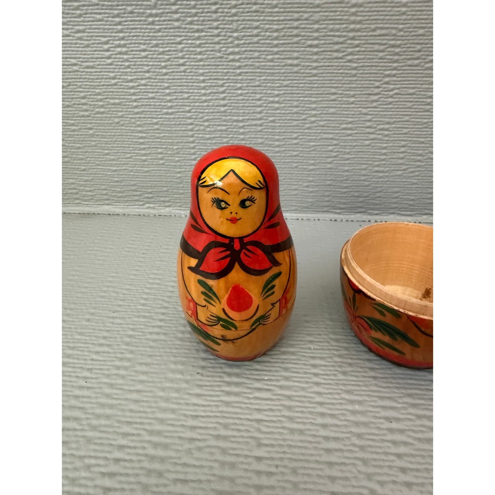 Vintage Russian Matryoshka Nesting Dolls Set 6 Piece Hand Painted Wood Folk Art - Thumbnail 24