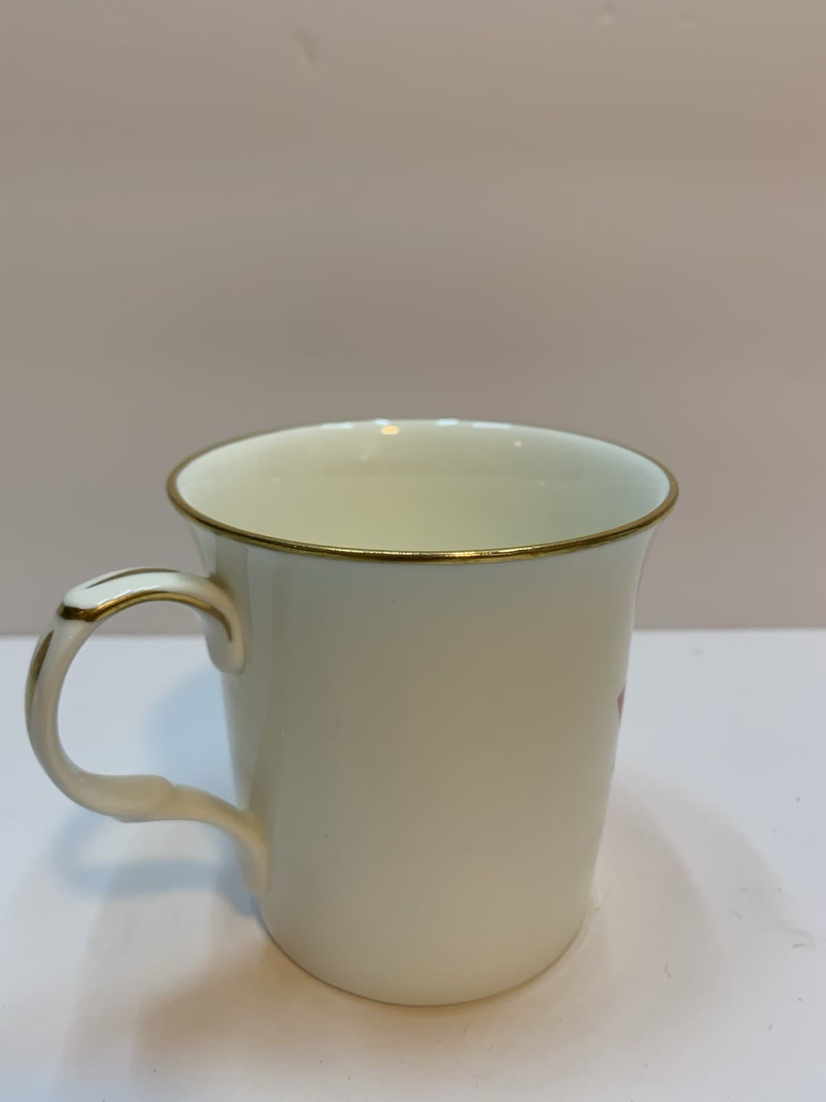 Queen Elizabeth II Visit To Canada April 1982 Commemorative Mug Maple Leaf - Thumbnail 2