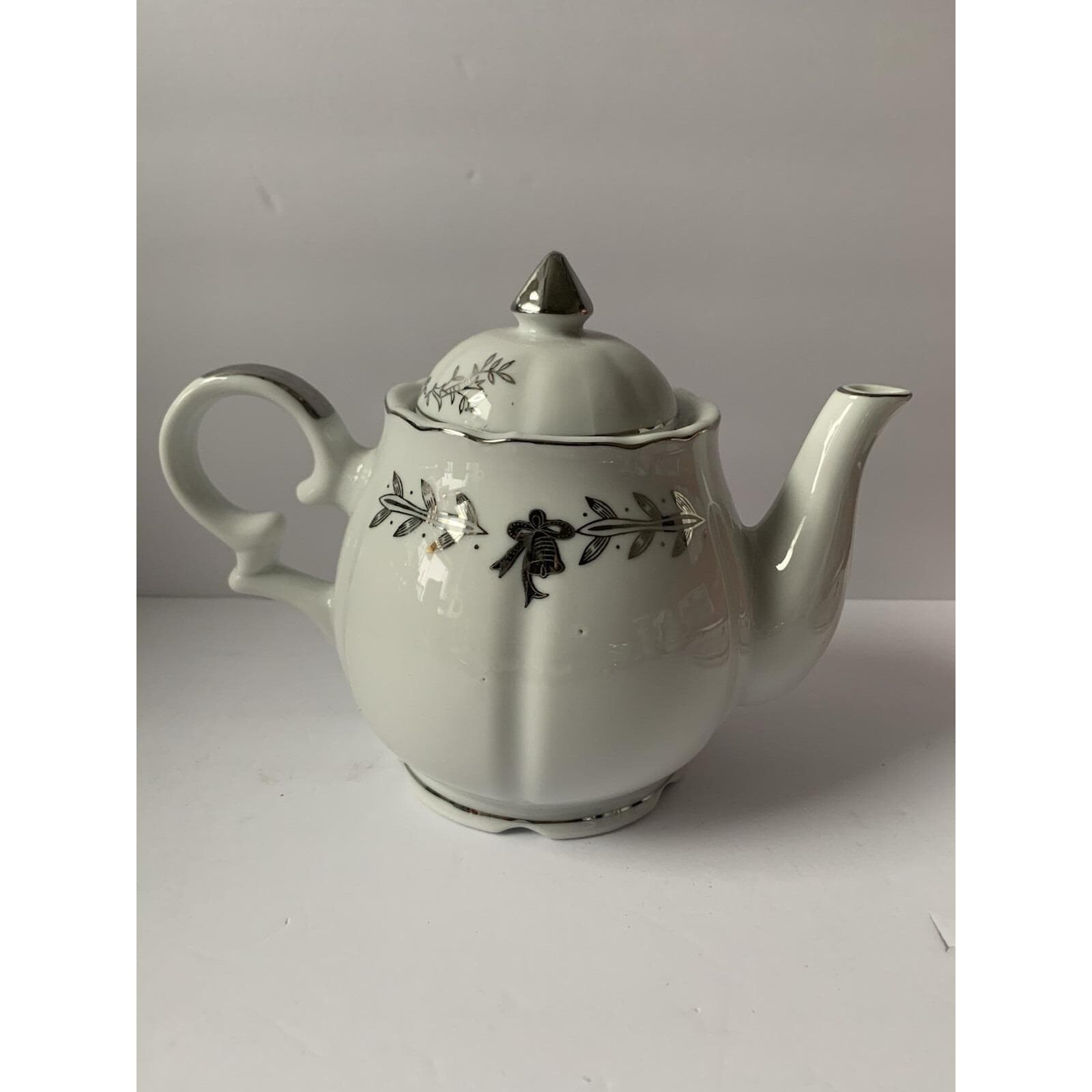 Lefton 25th Anniversary Musical Teapot Porcelain Silver Trim Made in Japan - Thumbnail 5
