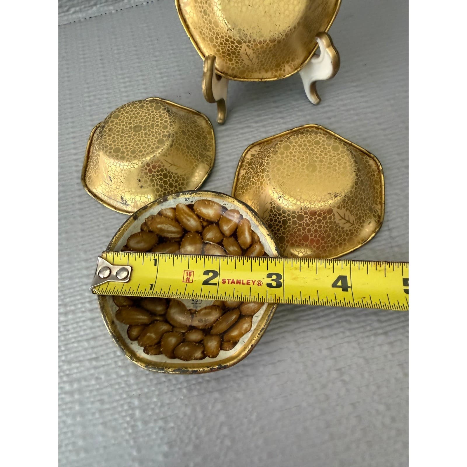Vintage Planters Mr Peanut Metal Nut Dishes Set of 4 Gold Tone Made in USA - Thumbnail 6