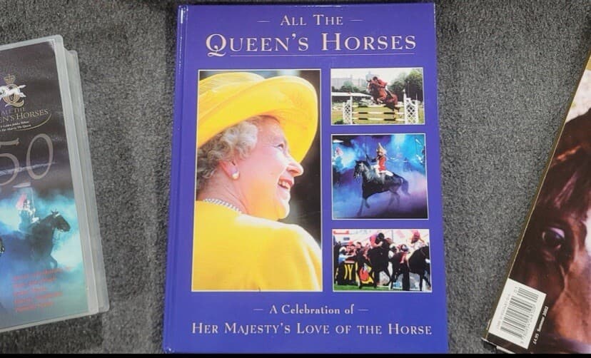 All the Queen's Horses: A Celebration of HM's Love of the Horse 2002 Bundle Lot - Thumbnail 3