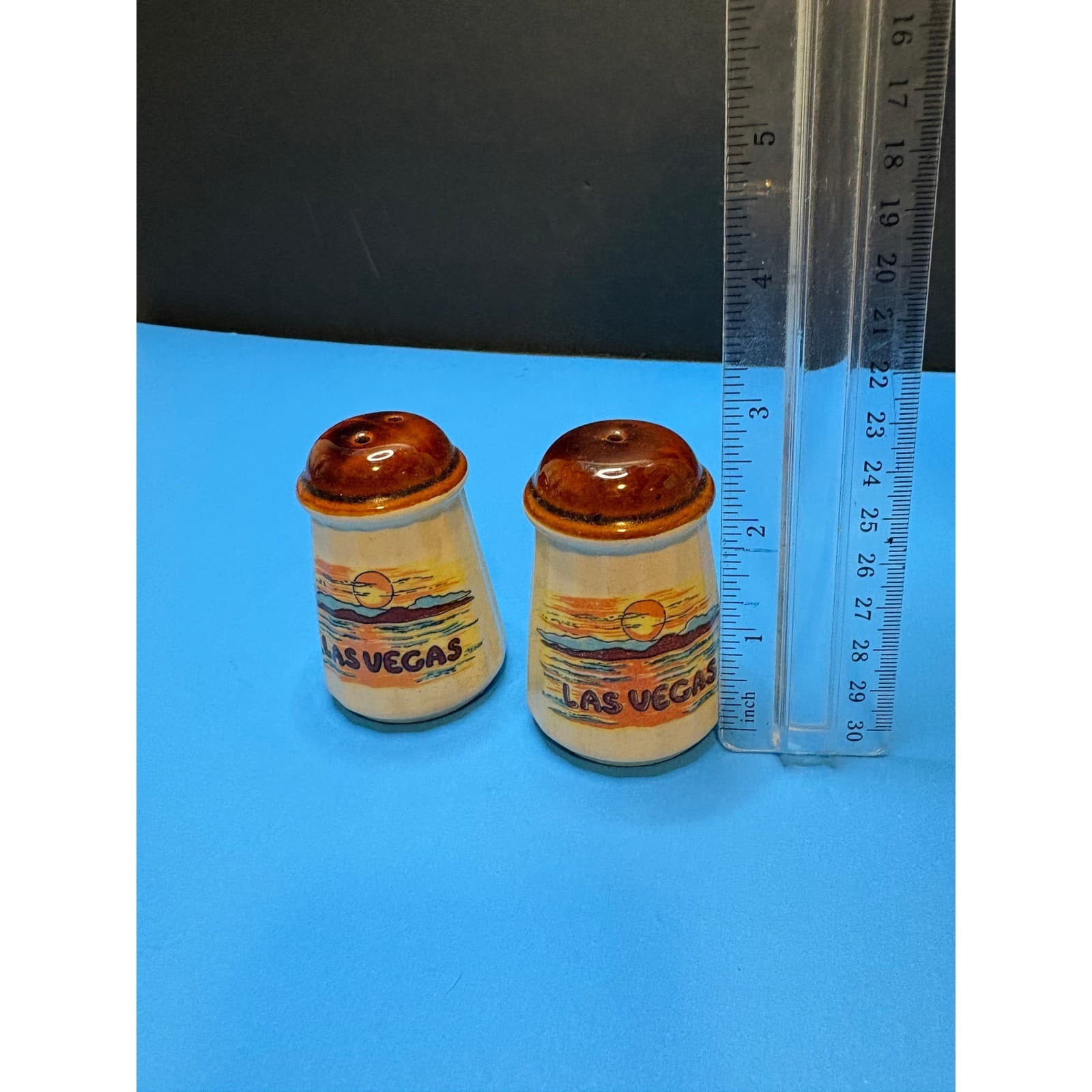 Vintage Las Vegas Souvenir Salt and Pepper Shakers Ceramic Sunset Desert Scene - Thumbnail 6