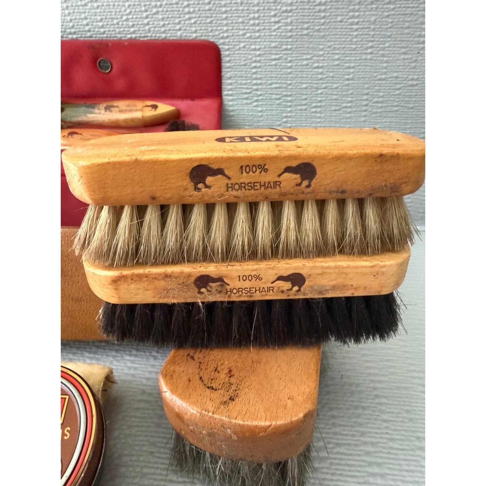 Vintage Kiwi Shoe Shine Kit Horsehair Brushes Polish Travel Case - Thumbnail 5