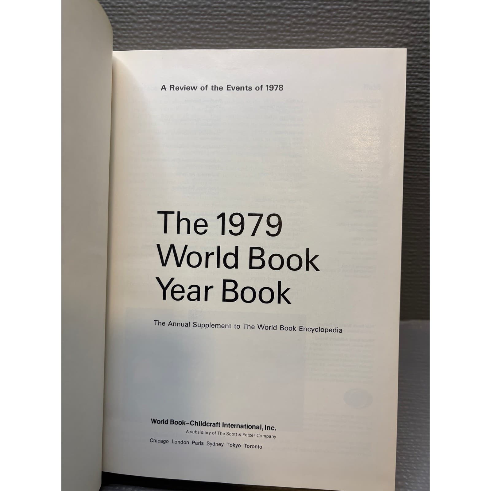 Vintage 1979 World Book Year Book Hardcover Encyclopedia Supplement 1978 Events - Thumbnail 3
