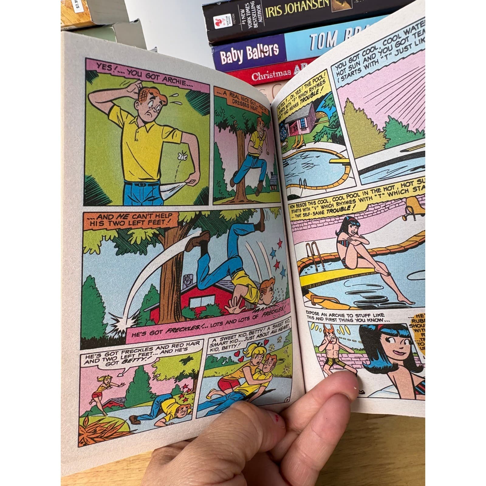 Archie Jumbo Comics Digest 330 Summer Fun Special July 2022 Riverdale Dan Parent - Thumbnail 3