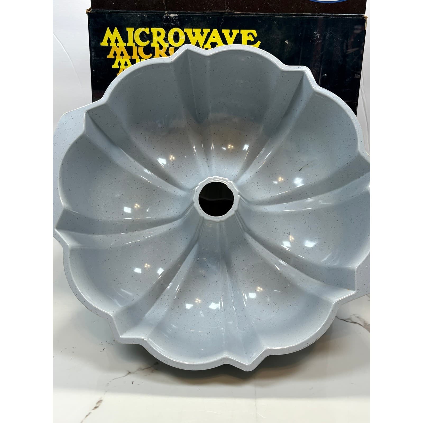 Nordic Ware Vintage Bundt Fluted Tube Pan Microwave & Conventional Oven Safe - Thumbnail 2