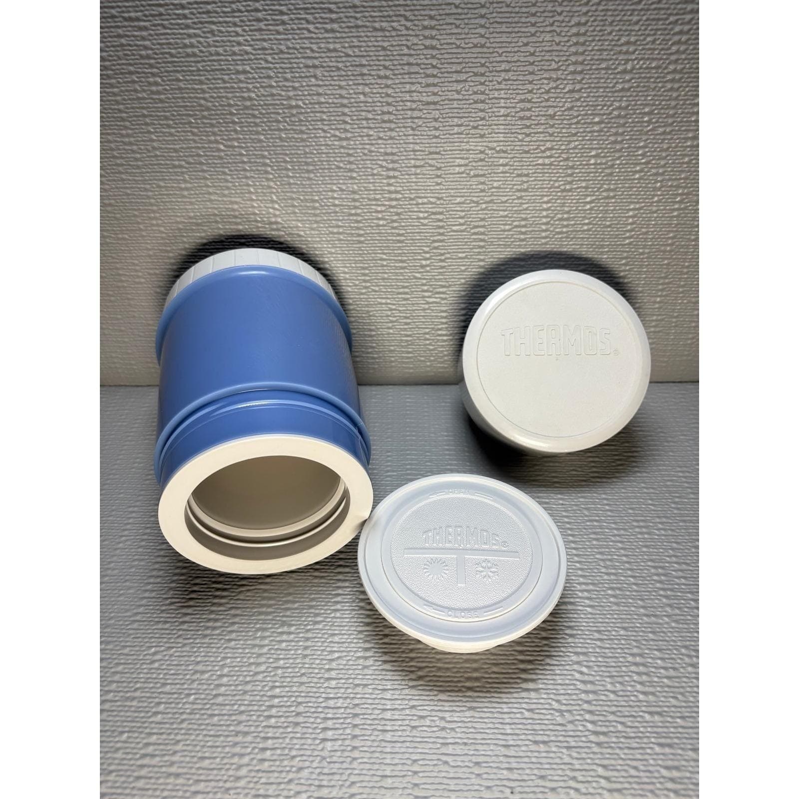 Vintage Thermos 10 oz Food Jar Blue White Glass Lined Made in Canada 70T 24F - Thumbnail 4