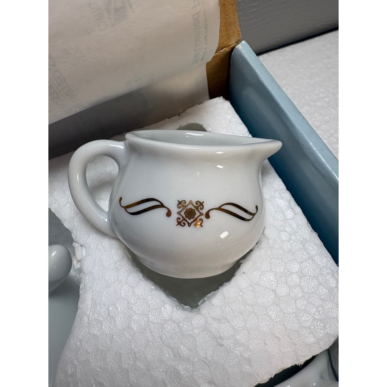 Designer Guild Martha Chase Miniature Tea Set 1997 Stamp Collection Decorative - Thumbnail 8