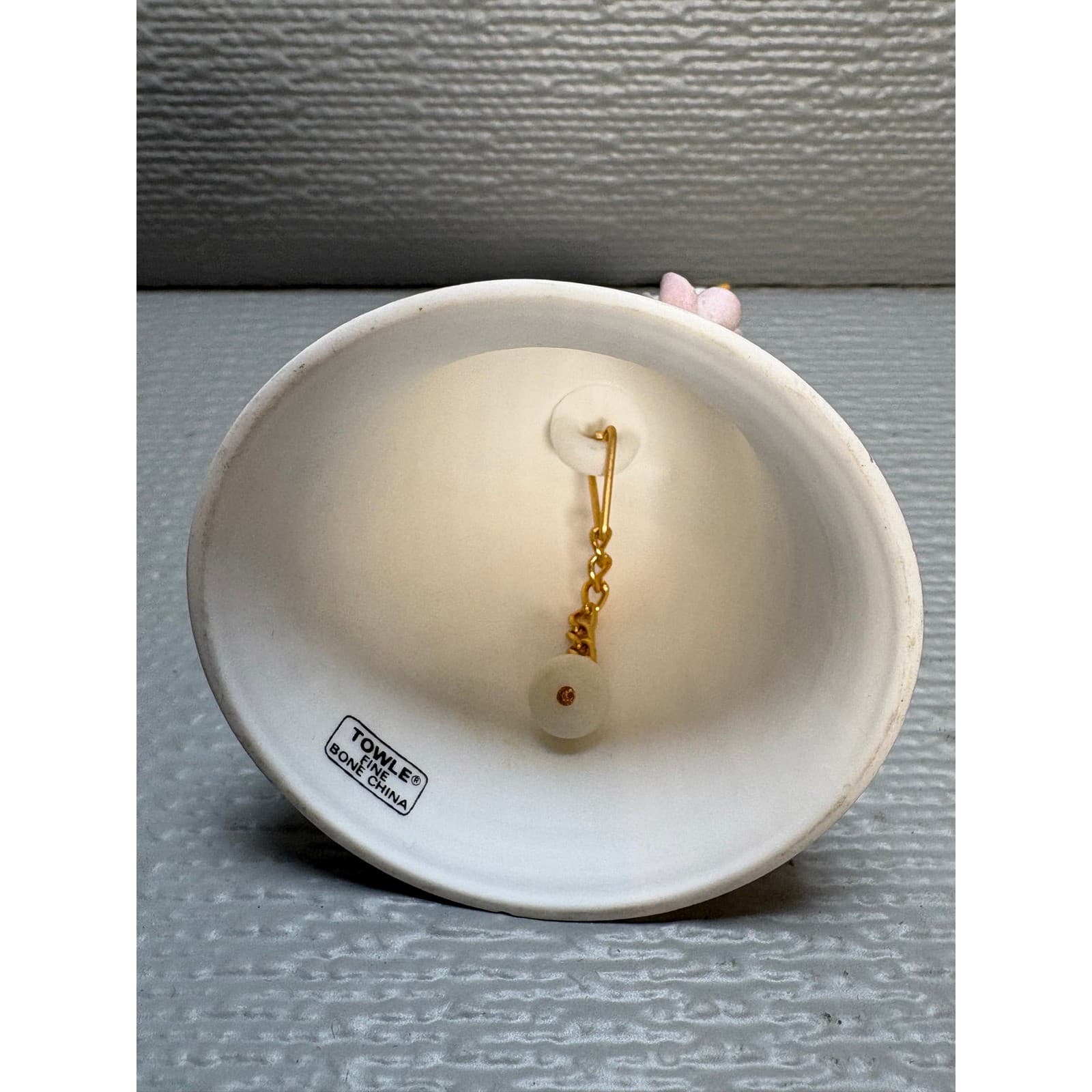 Towle Fine Bone China White Dove Bird Figurine Bell Floral Tree Stump 4.5 Inch - Thumbnail 3