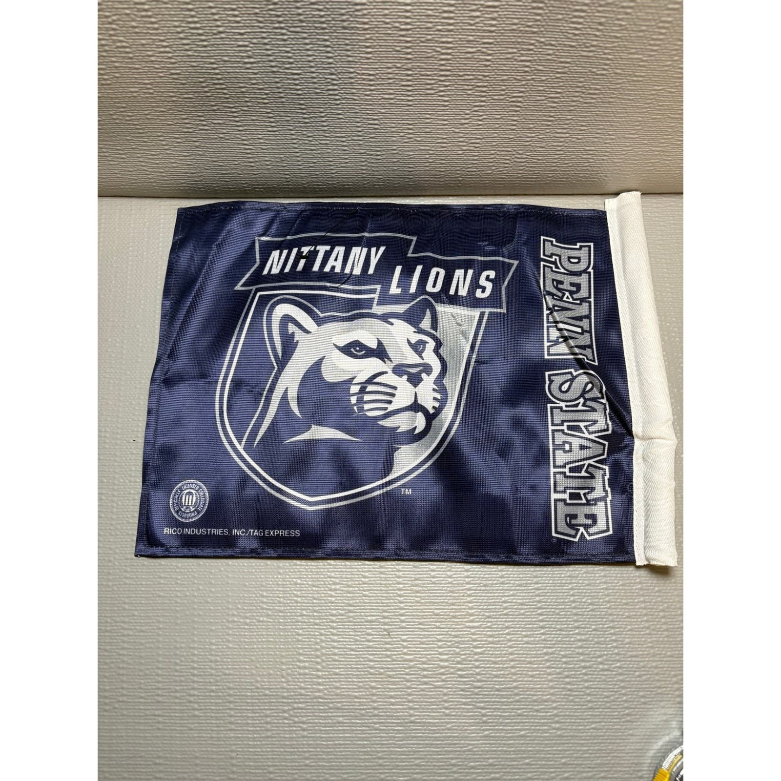 Penn State Nittany Lions Car / Window / Garden Flag Navy Blue NCAA Fan Gear - Thumbnail 2