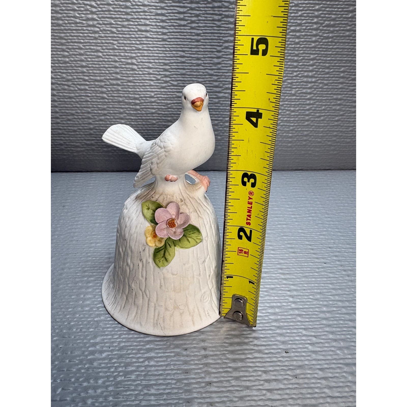 Towle Fine Bone China White Dove Bird Figurine Bell Floral Tree Stump 4.5 Inch - Thumbnail 5