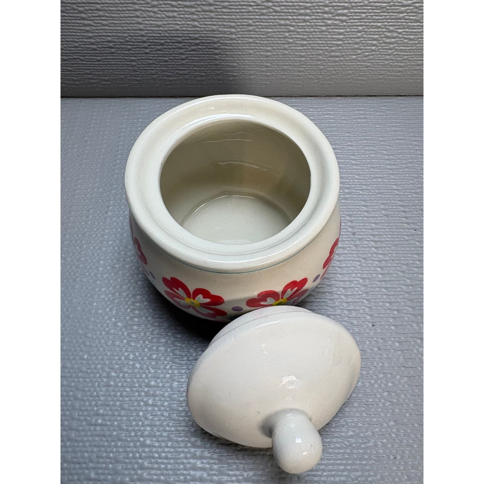 The Pioneer Woman Floral Ceramic Sugar Bowl with Lid Red White Farmhouse Style - Thumbnail 3