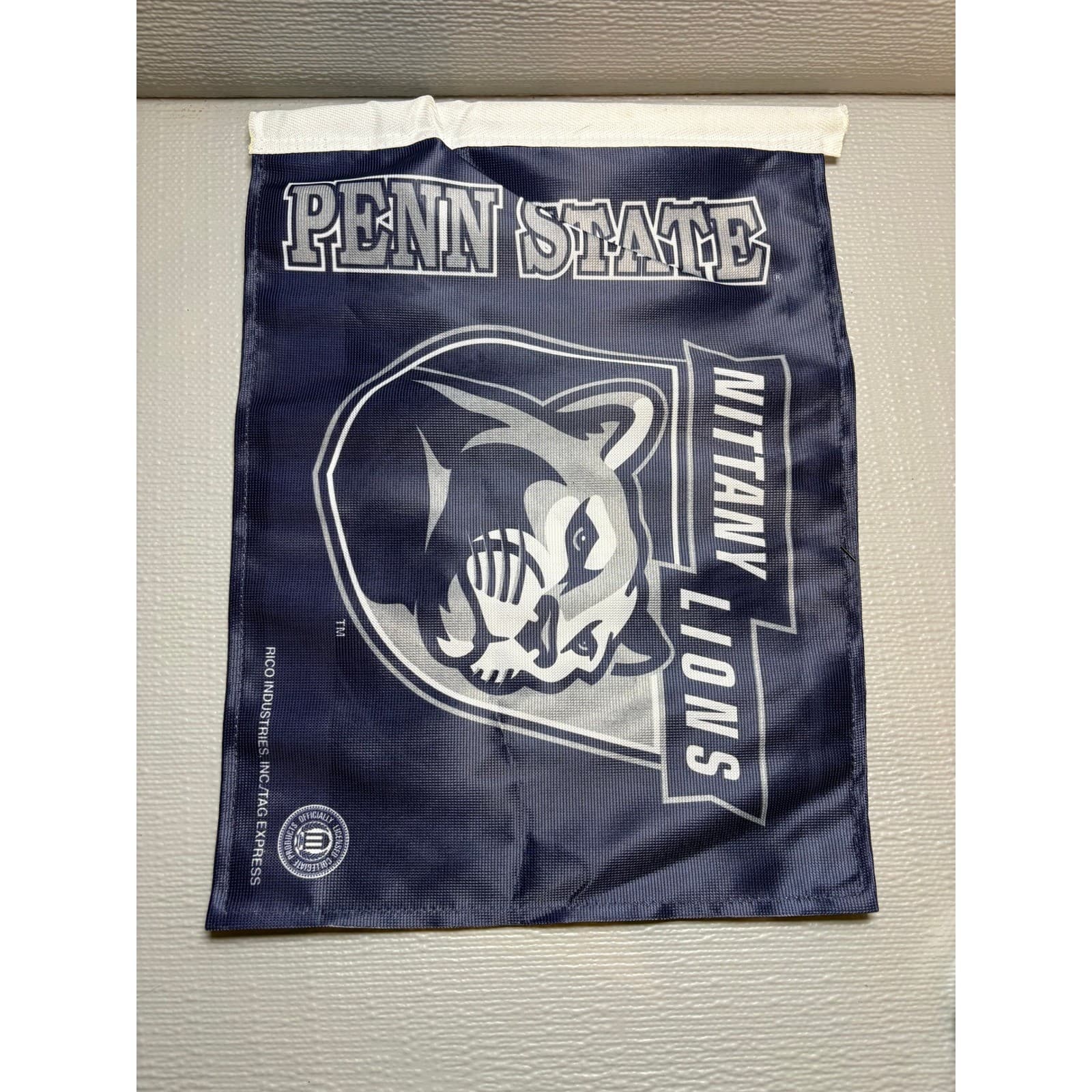 Penn State Nittany Lions Car / Window / Garden Flag Navy Blue NCAA Fan Gear - Thumbnail 4
