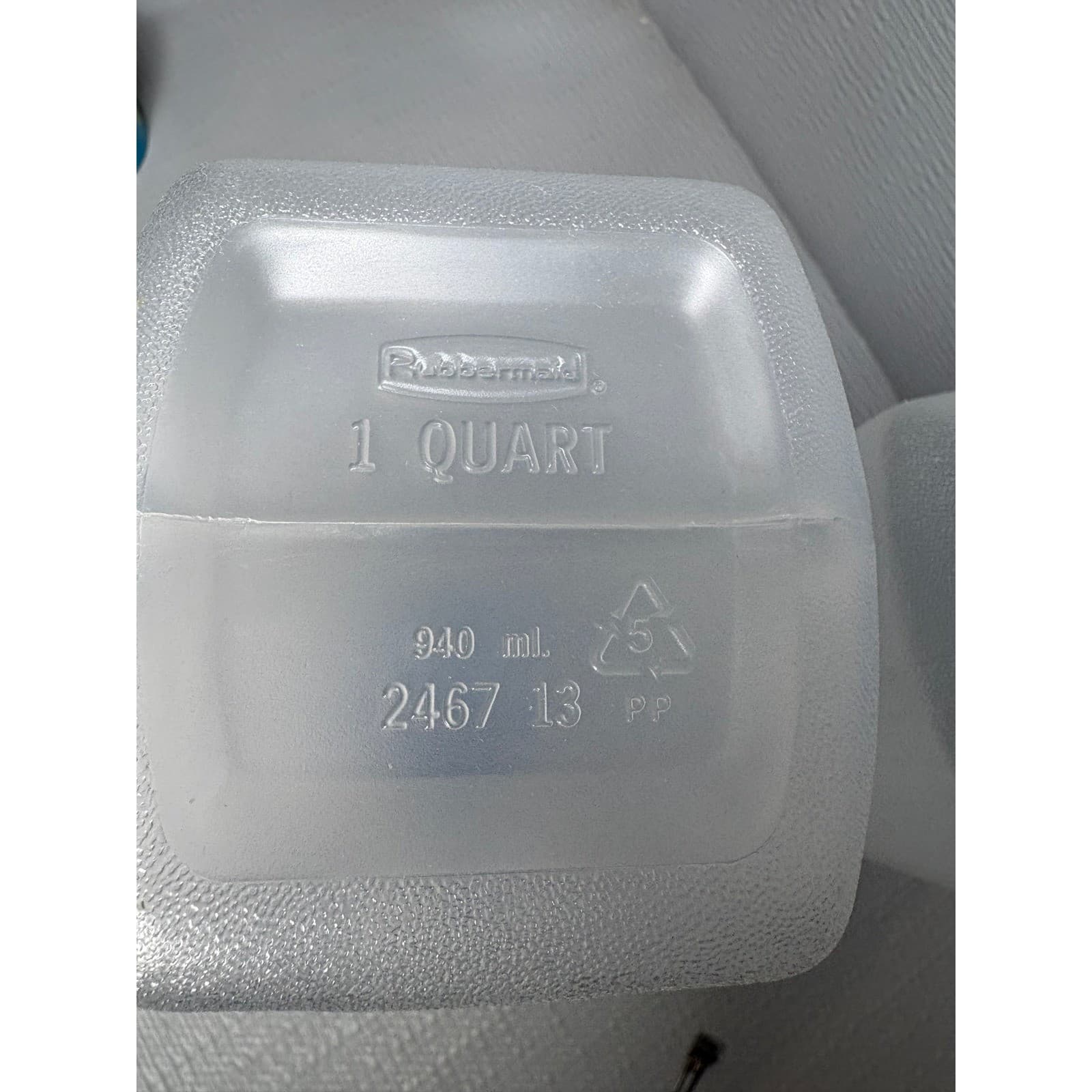 Set of 2 Rubbermaid Vintage 1 Qt Juice Water Bottle Blue Flip Top Frosted - Thumbnail 4