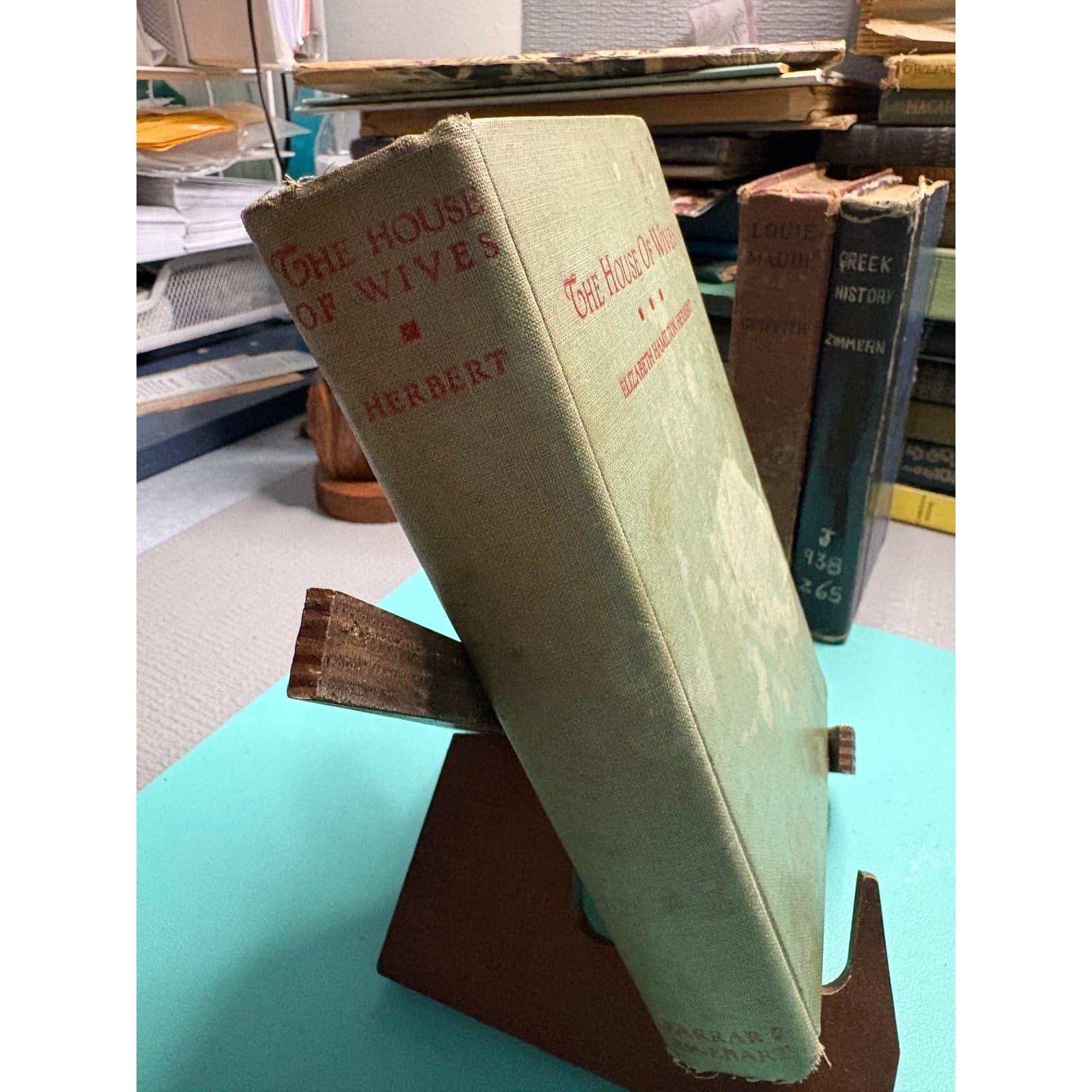 1932 The House of Wives Elizabeth Hamilton Herbert Farrar & Rinehart Hardcover - Thumbnail 2