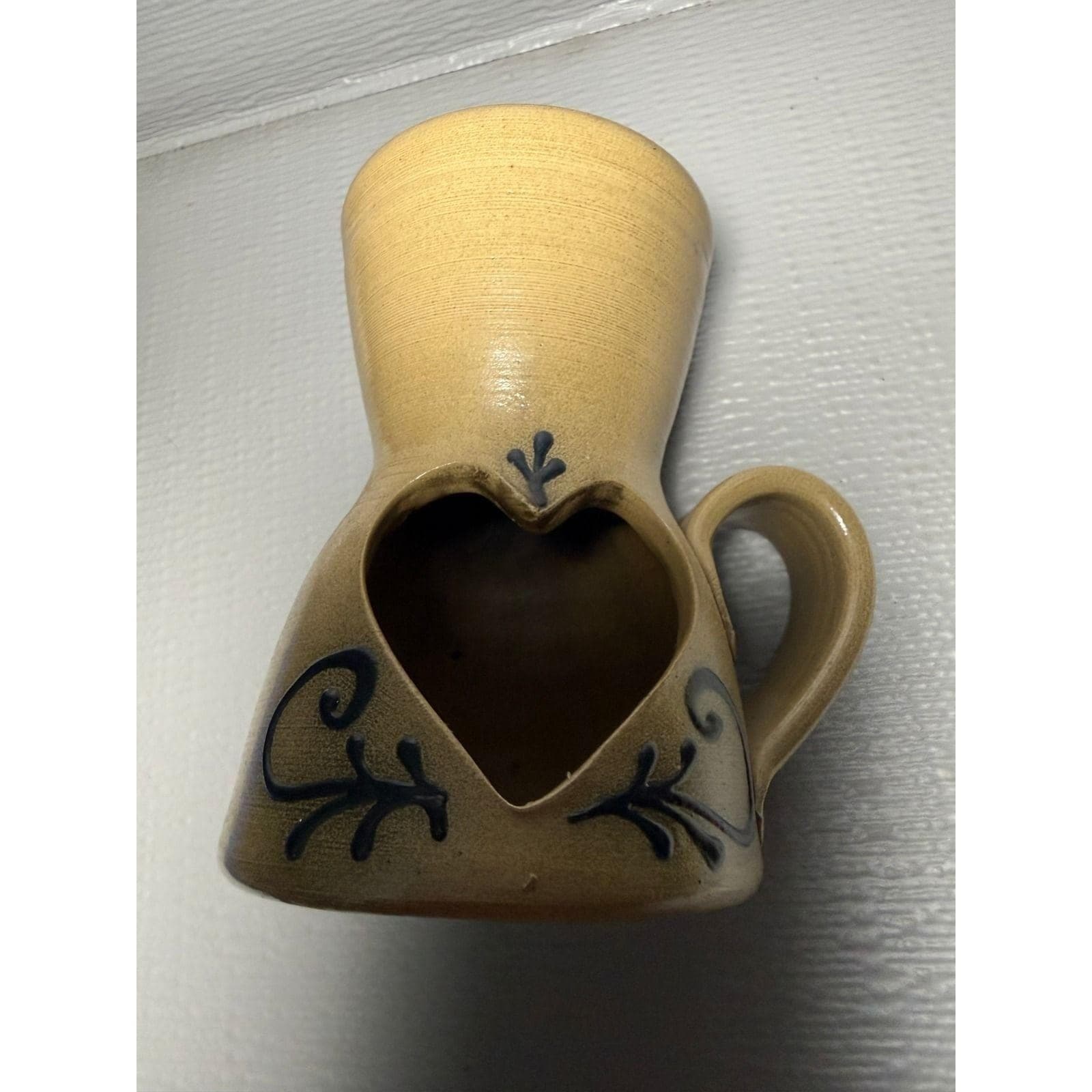 Maple City Pottery 2000 Hand Made Stoneware Heart Wax Warmer Monmouth IL Tan - Thumbnail 6