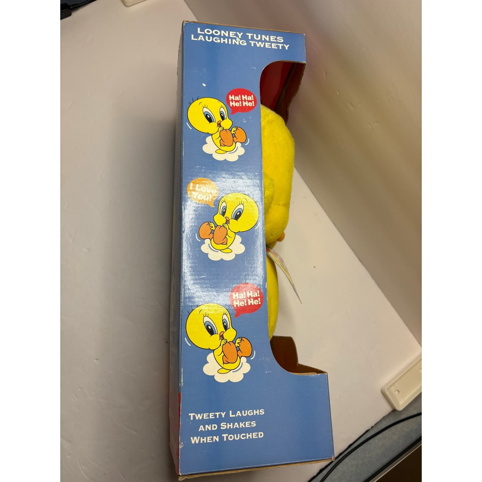 Vintage 1998 Warner Bros Studio Laughing Tweety Bird Plush Looney Tunes Box - Thumbnail 6