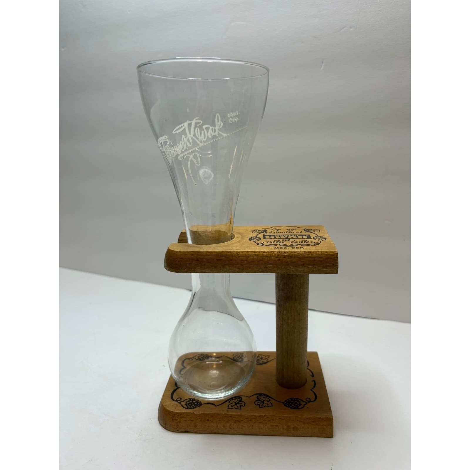 Pauwels Kwak Belgian Beer Glass with Wooden Coachmans Stand 9.5 Inch Barware - Thumbnail 2