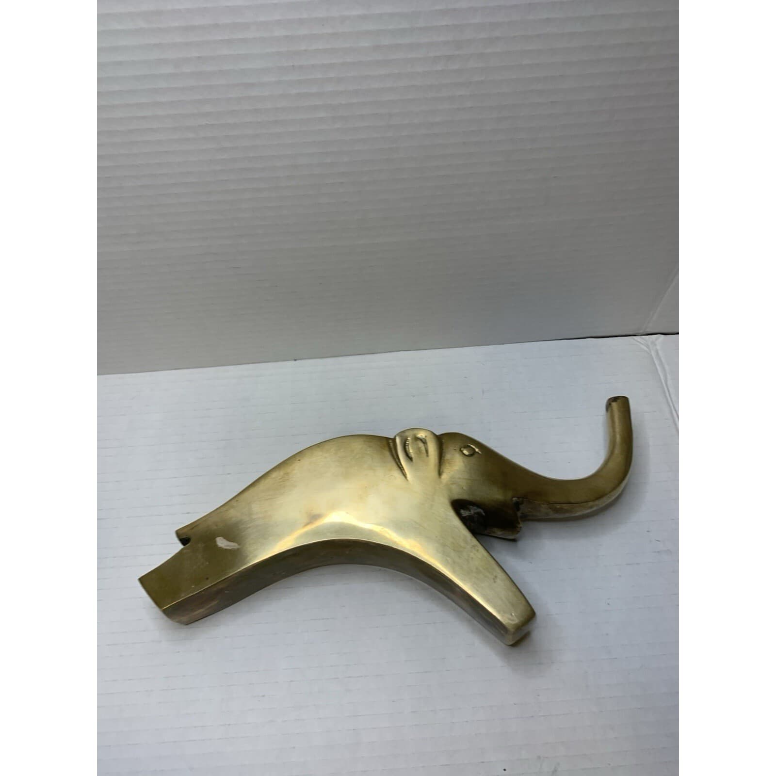 Vintage Solid Brass Elephant Bookends Set Mid Century Modern Gold Decor Pair - Thumbnail 9