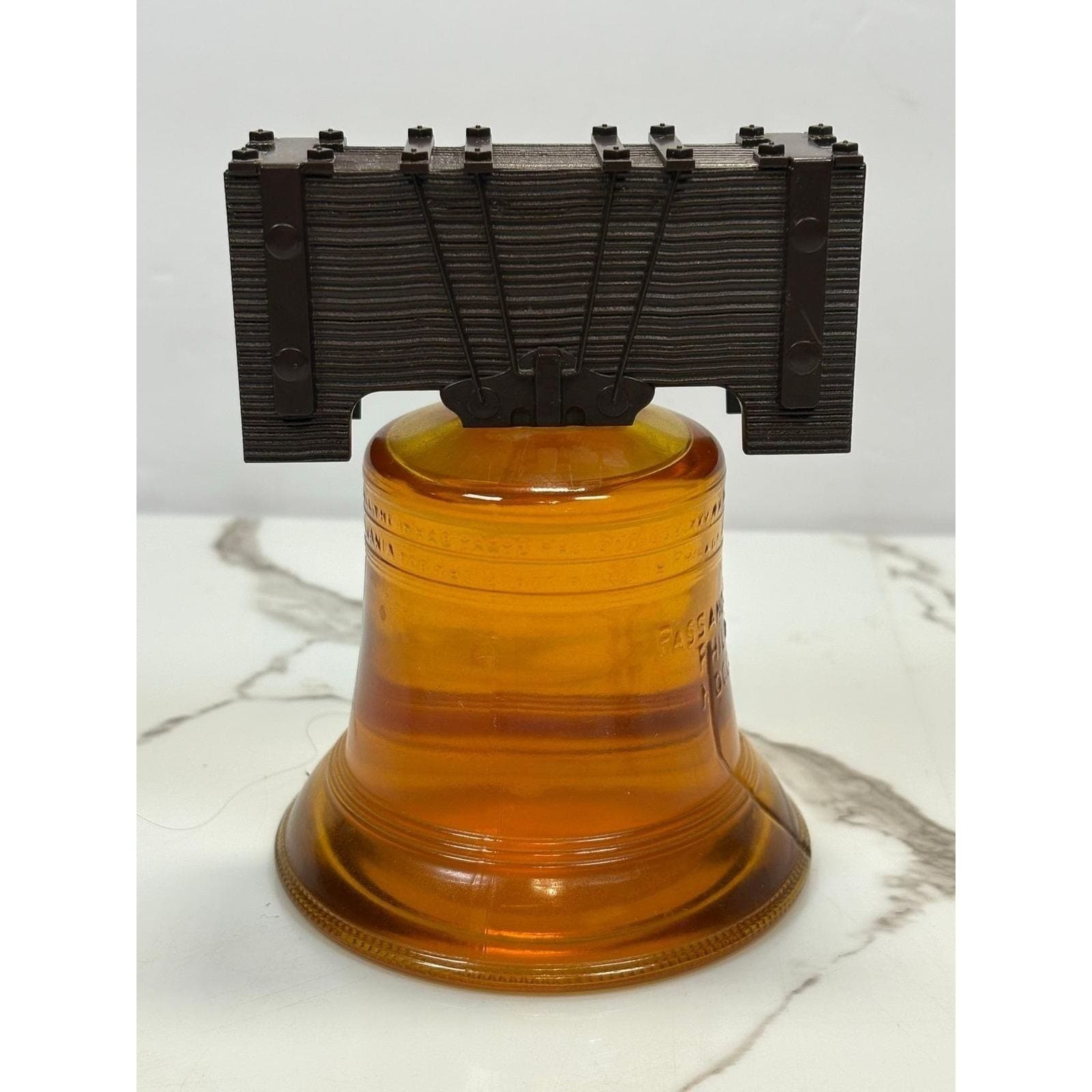 Vintage Avon Oland After Shave Liberty Bell Amber Glass Decanter 5 fl oz Bottle - Thumbnail 3