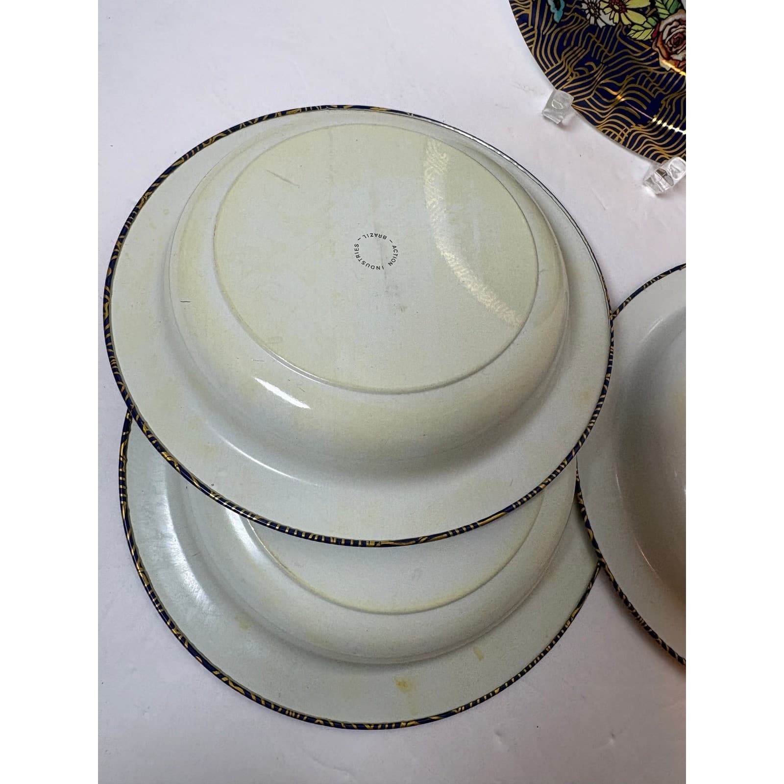 Set of 4 Vintage Action Industries Brazil Tin Enamel Rooster Floral Bowls - Thumbnail 4