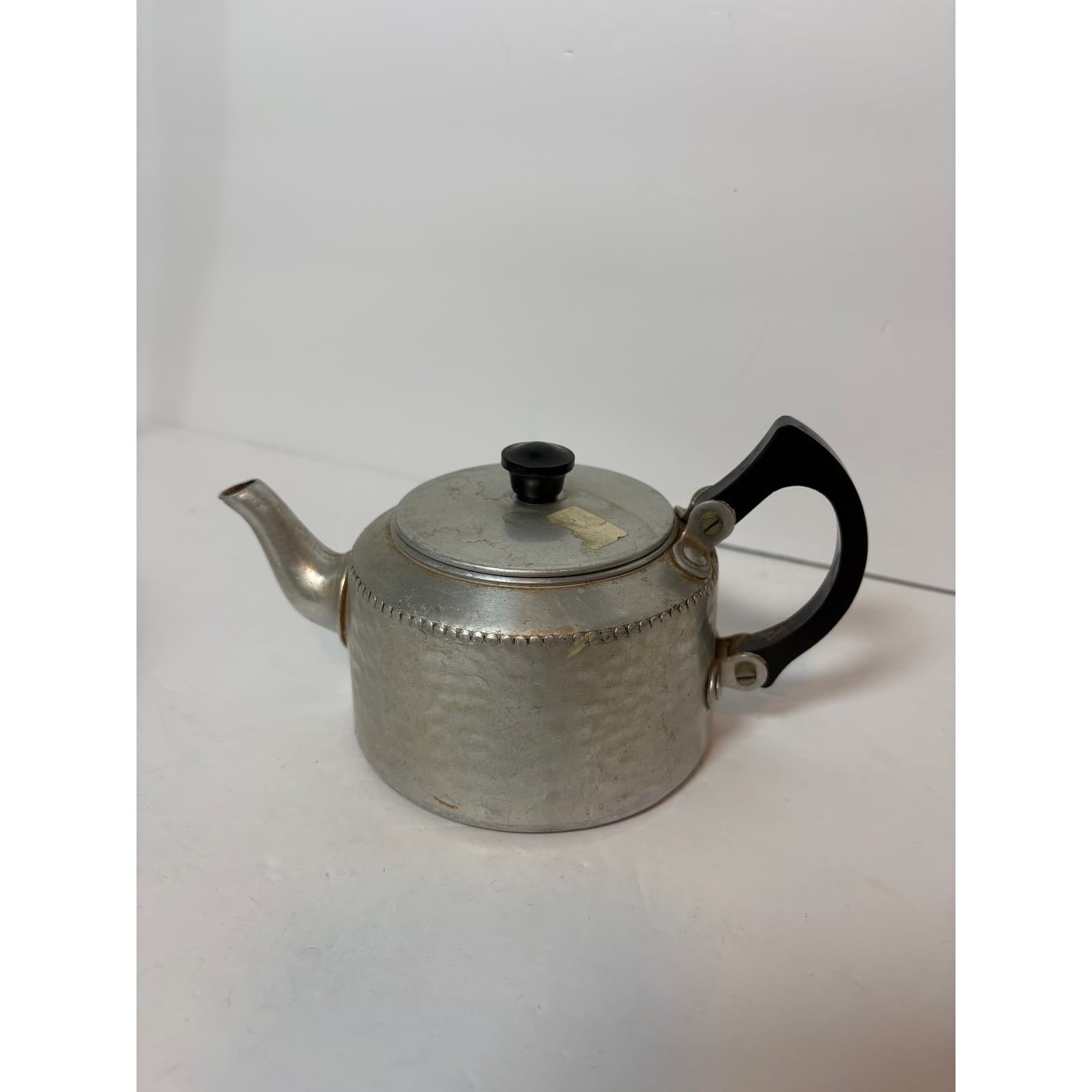Vintage NC Joseph Ltd Aluminum Teapot Hammered Bakelite Handle England J.195 - Thumbnail 2