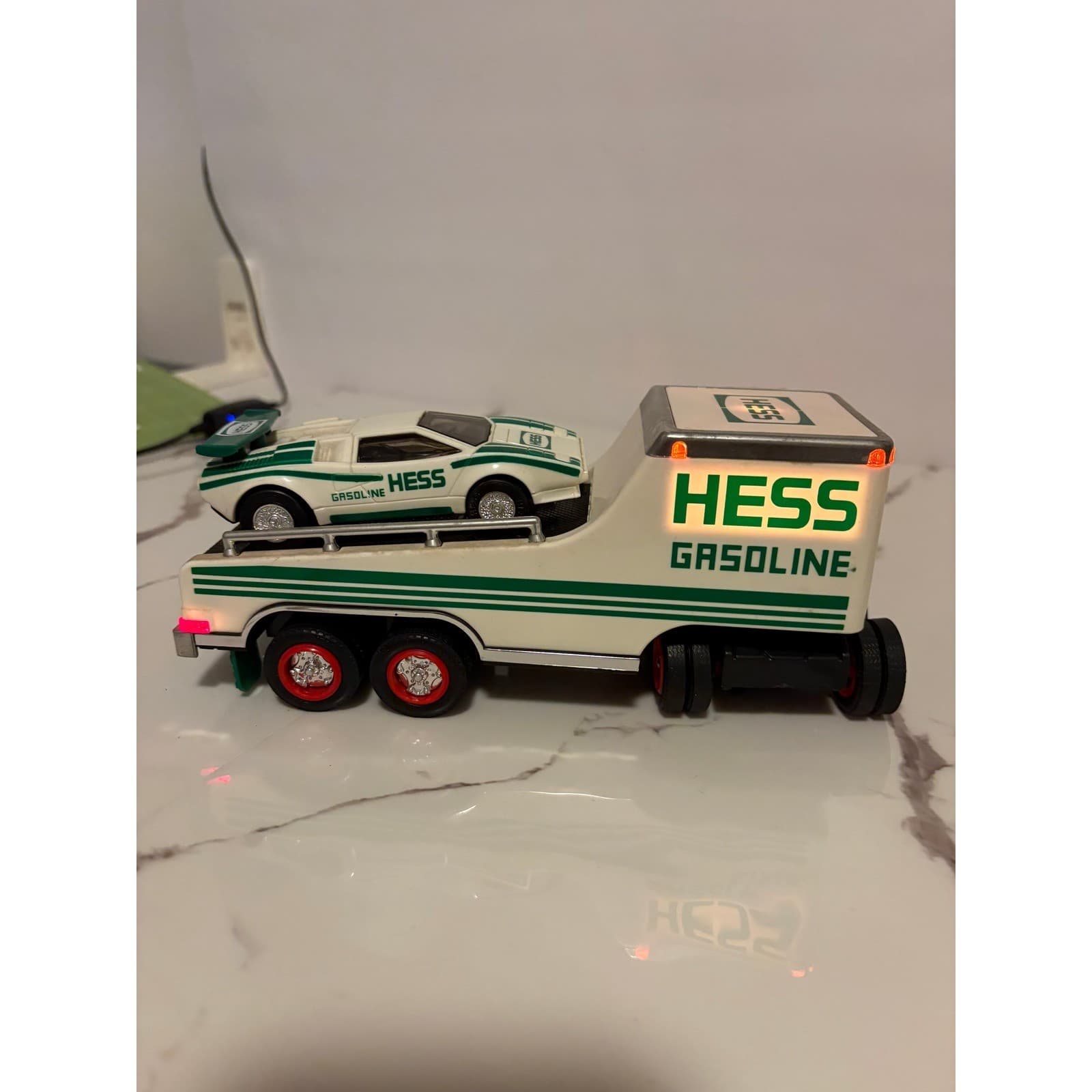 1991 Hess Toy Truck and Racer Gasoline Semi Trailer with Working Lights Vintage - Thumbnail 5
