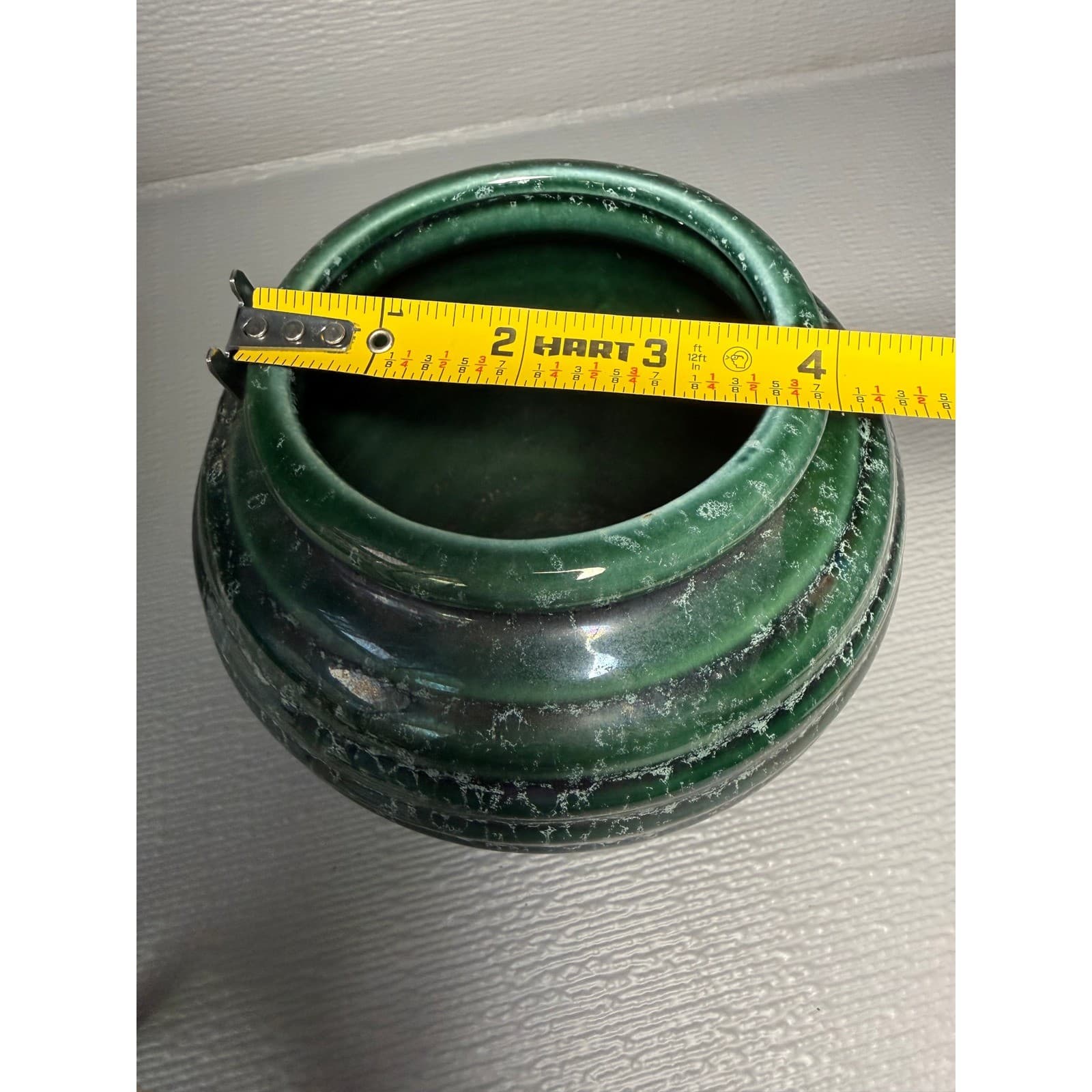 Hull Pottery 418 Urn Vase Vintage Emerald Green Ribbed Drip Glaze USA Ceramic - Thumbnail 3