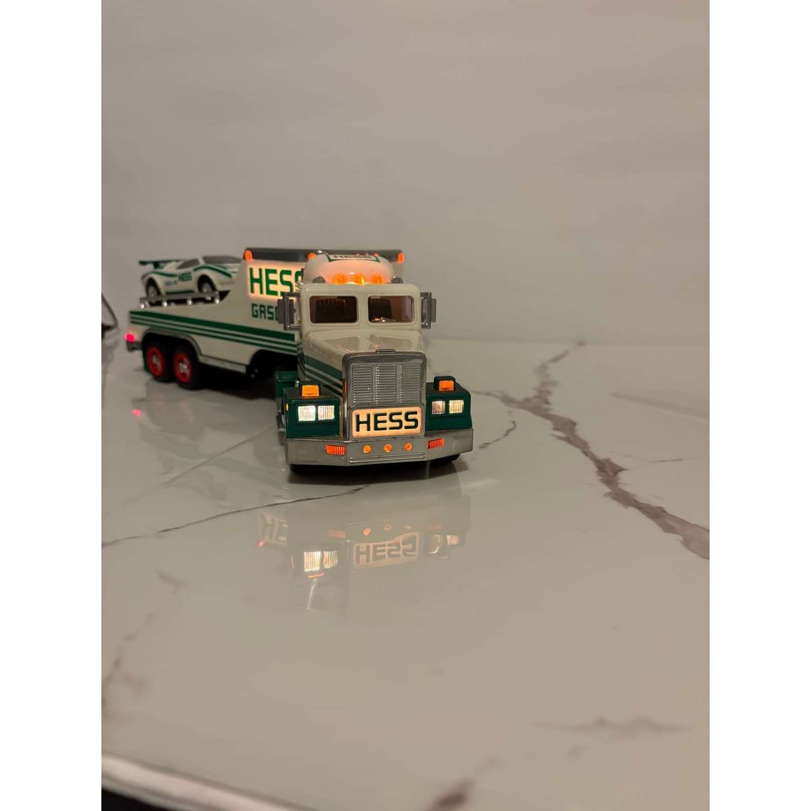 1991 Hess Toy Truck and Racer Gasoline Semi Trailer with Working Lights Vintage - Thumbnail 2