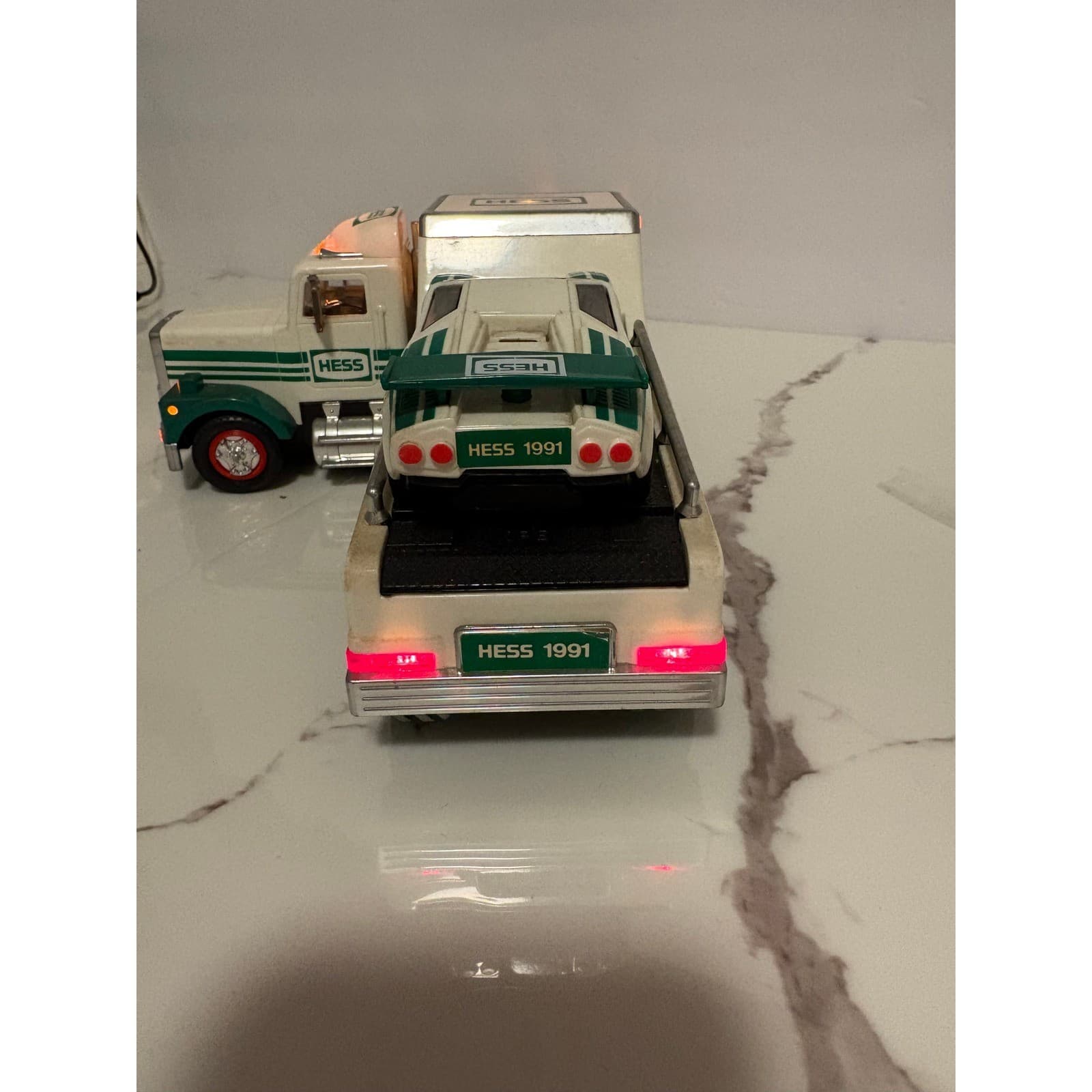 1991 Hess Toy Truck and Racer Gasoline Semi Trailer with Working Lights Vintage - Thumbnail 6