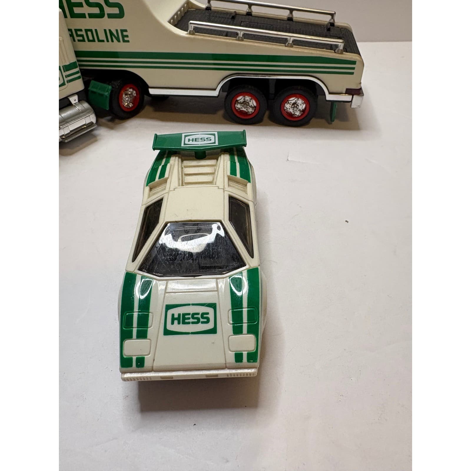 1991 Hess Toy Truck and Racer Gasoline Semi Trailer with Working Lights Vintage - Thumbnail 10