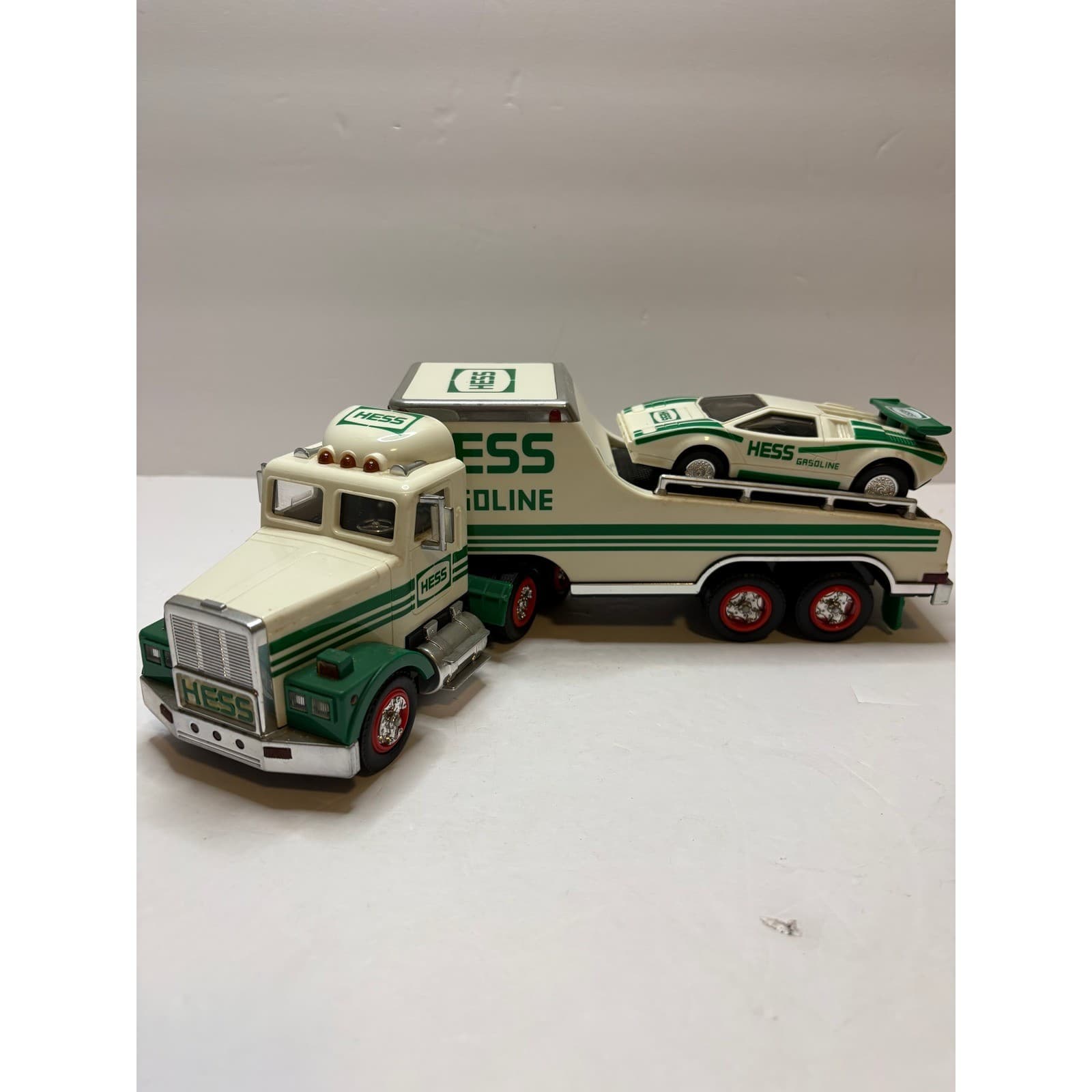 1991 Hess Toy Truck and Racer Gasoline Semi Trailer with Working Lights Vintage - Thumbnail 12