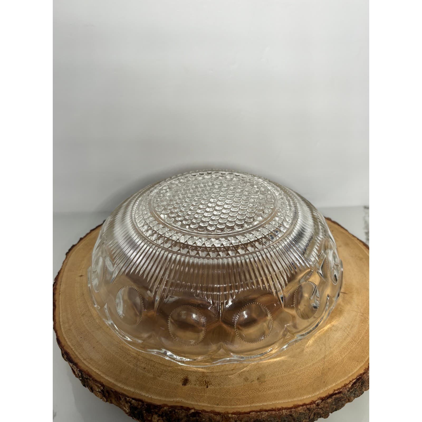 Vintage Clear Pressed Glass Bowl Scalloped Edge Thumbprint Ribbed Hobnail 8.5" - Thumbnail 3