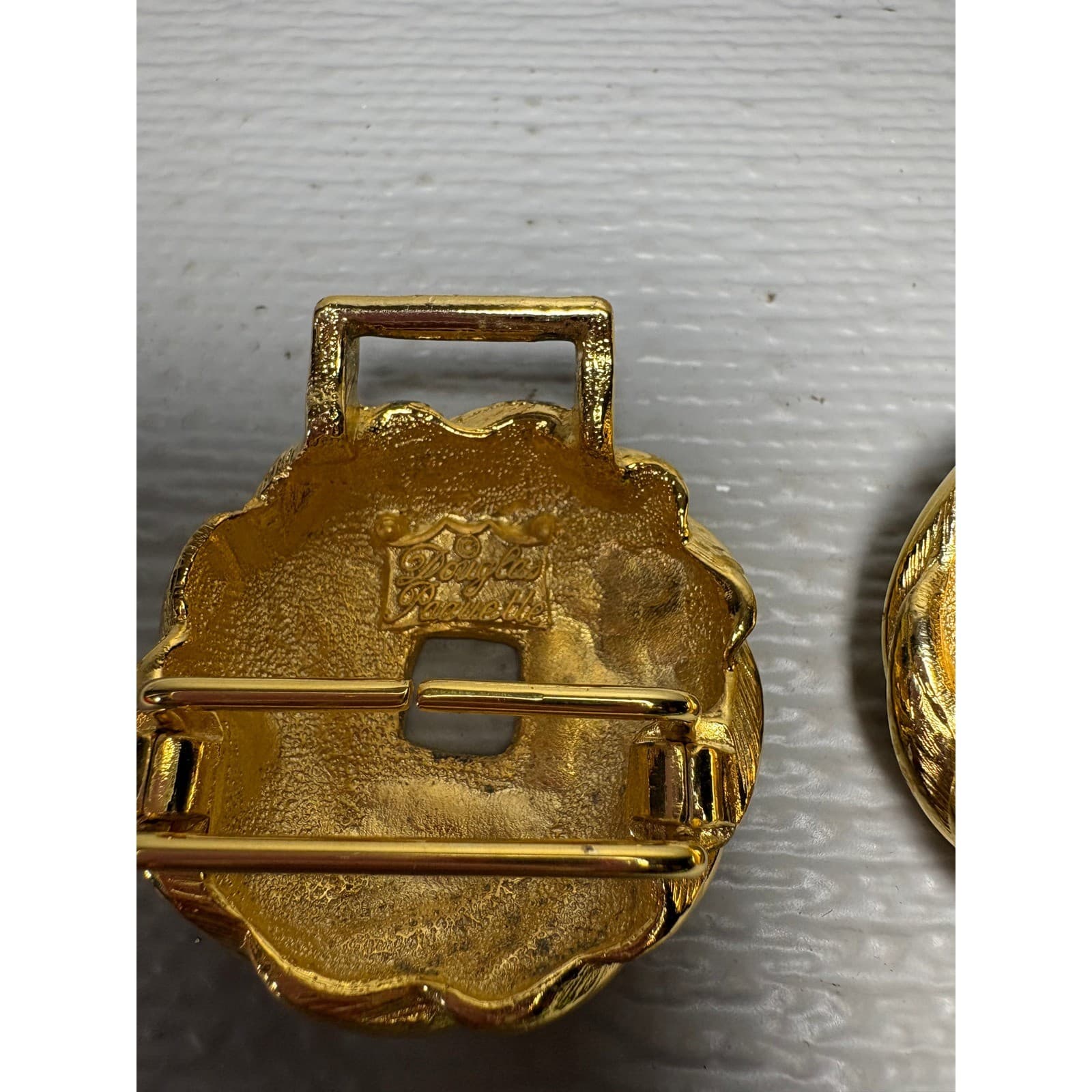 Douglas Paquette Vintage Gold Tone Textured Swirl Interlocking Belt Buckle Set - Thumbnail 4