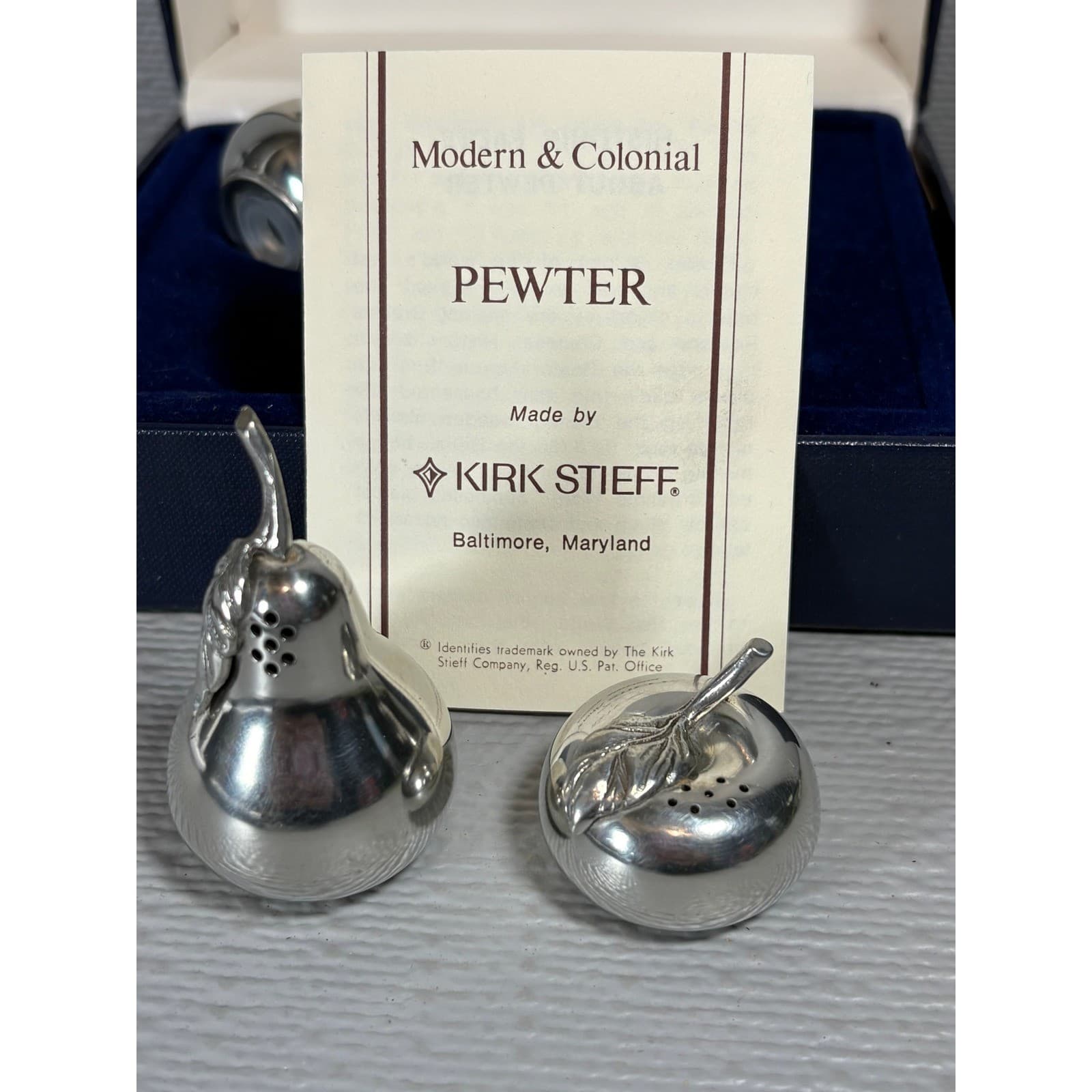 Kirk Stieff Pewter Salt and Pepper Shakers Set Apple Pear 4pc Vintage with Box - Thumbnail 2