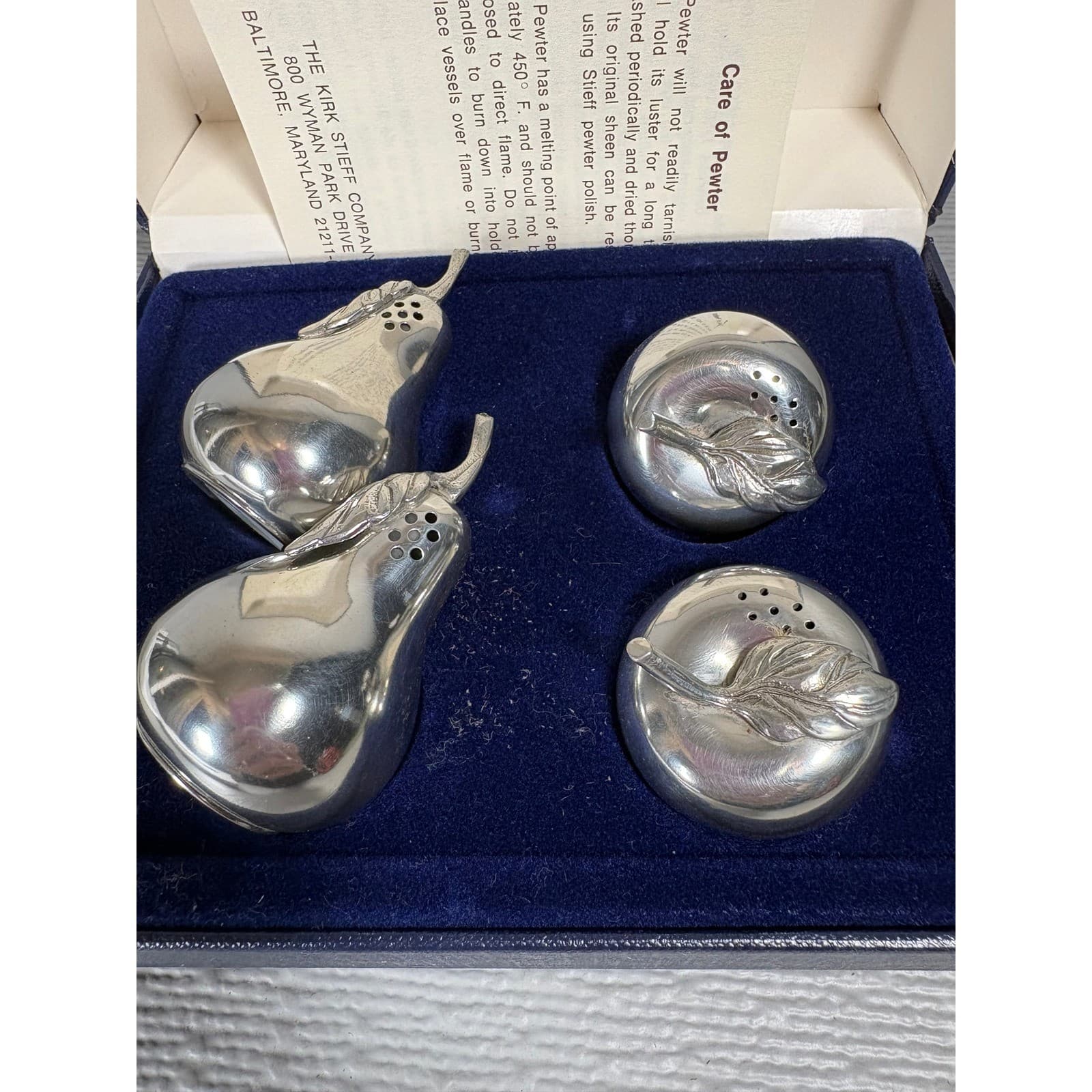 Kirk Stieff Pewter Salt and Pepper Shakers Set Apple Pear 4pc Vintage with Box - Thumbnail 3